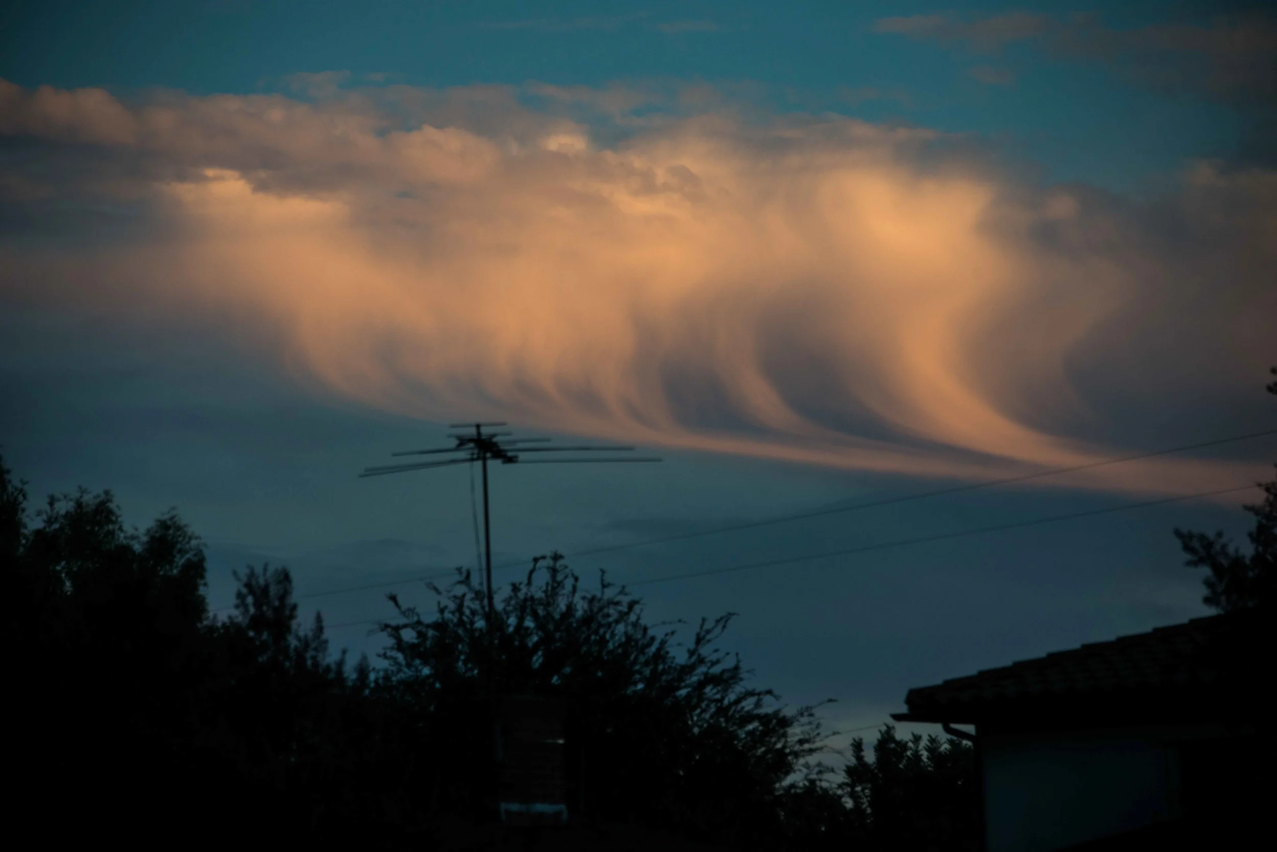Cloud and Antenna San Gabriel Valley, California © Robert Welkie 2017
