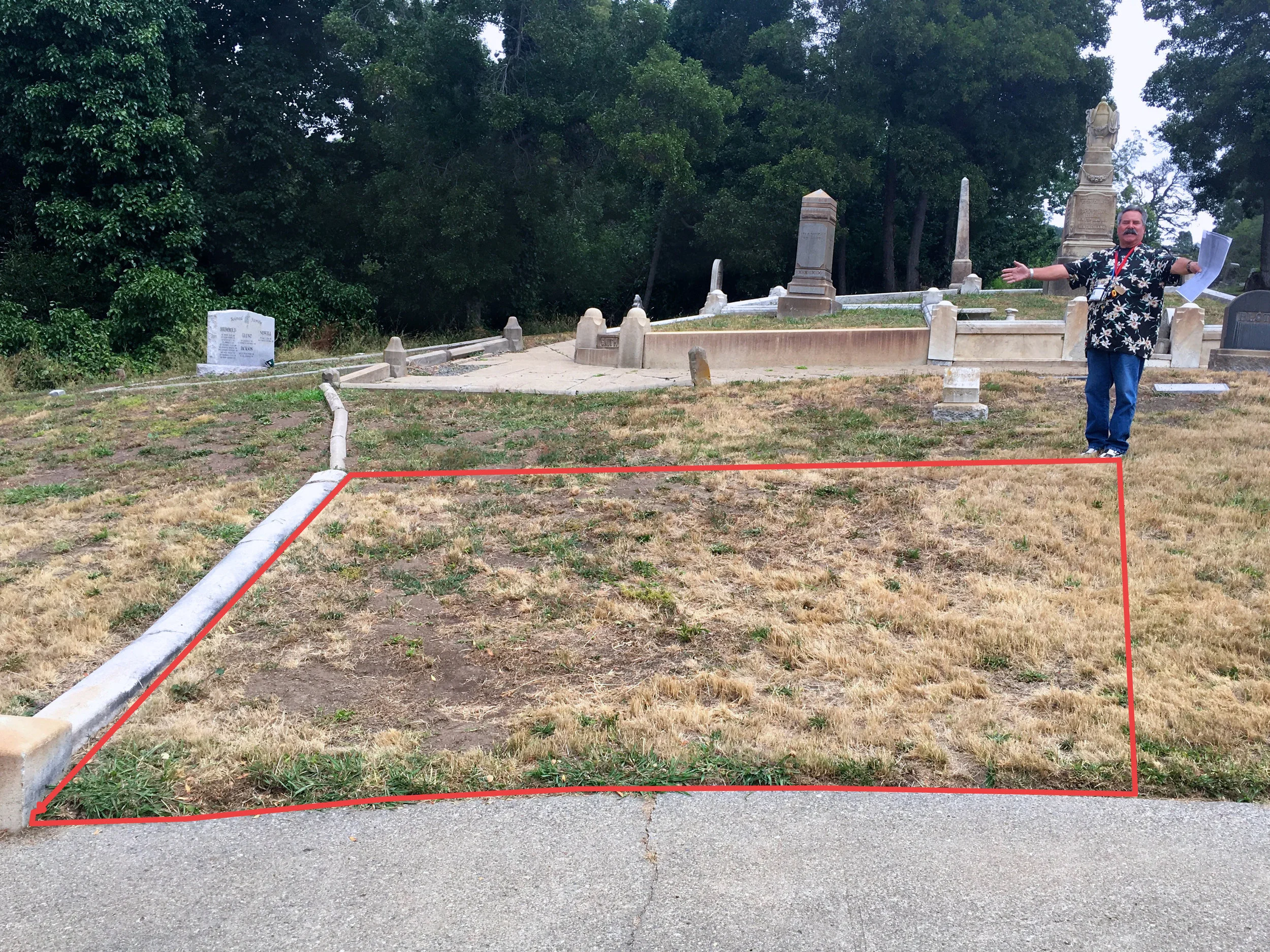  The unmarked grave site of Oakland Police Officer Richard B. Richardson, the first officer killed in the line of duty in Alameda County (10/23/1867)