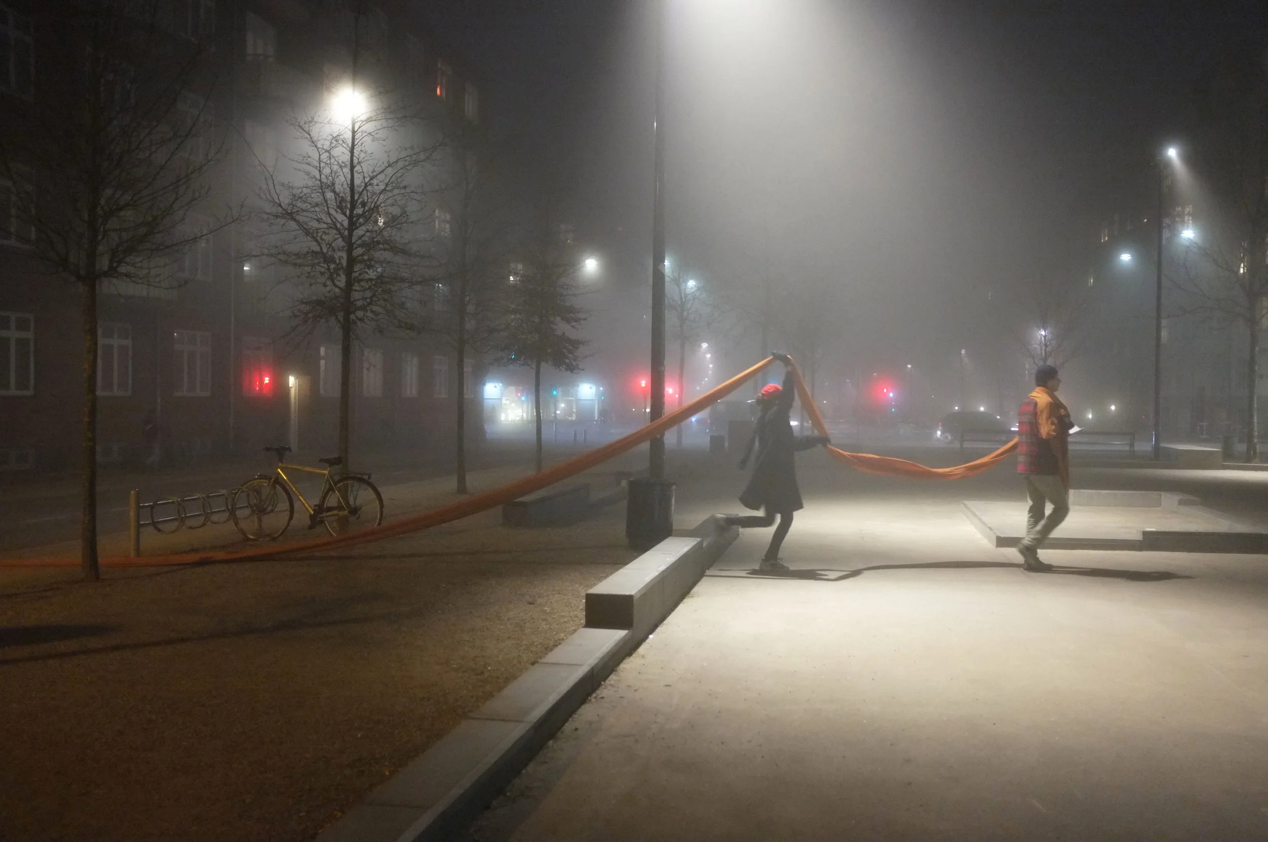 Frisk Flugt - Exitstrategier. Performance walk from Mimersgade to Sydhavnstippen, 2017