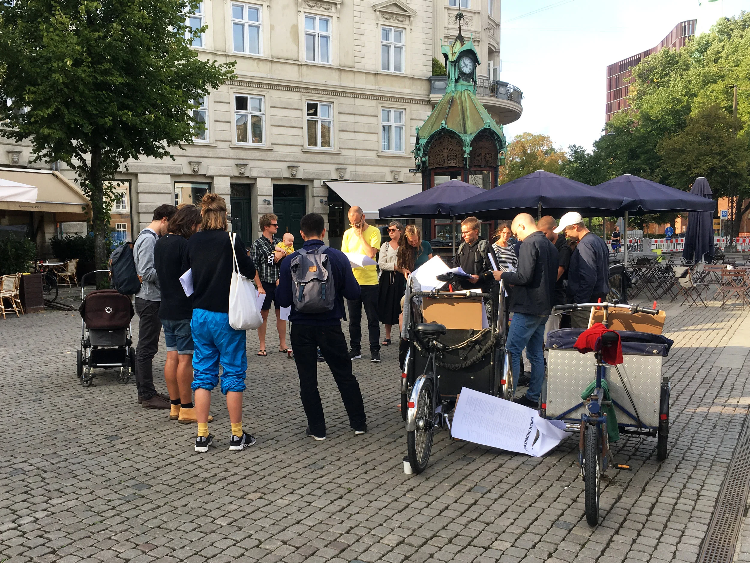 Frisk Flugt klipper i Blød By - Book launch and public reading, Hospital Prison University Archive, 2018
