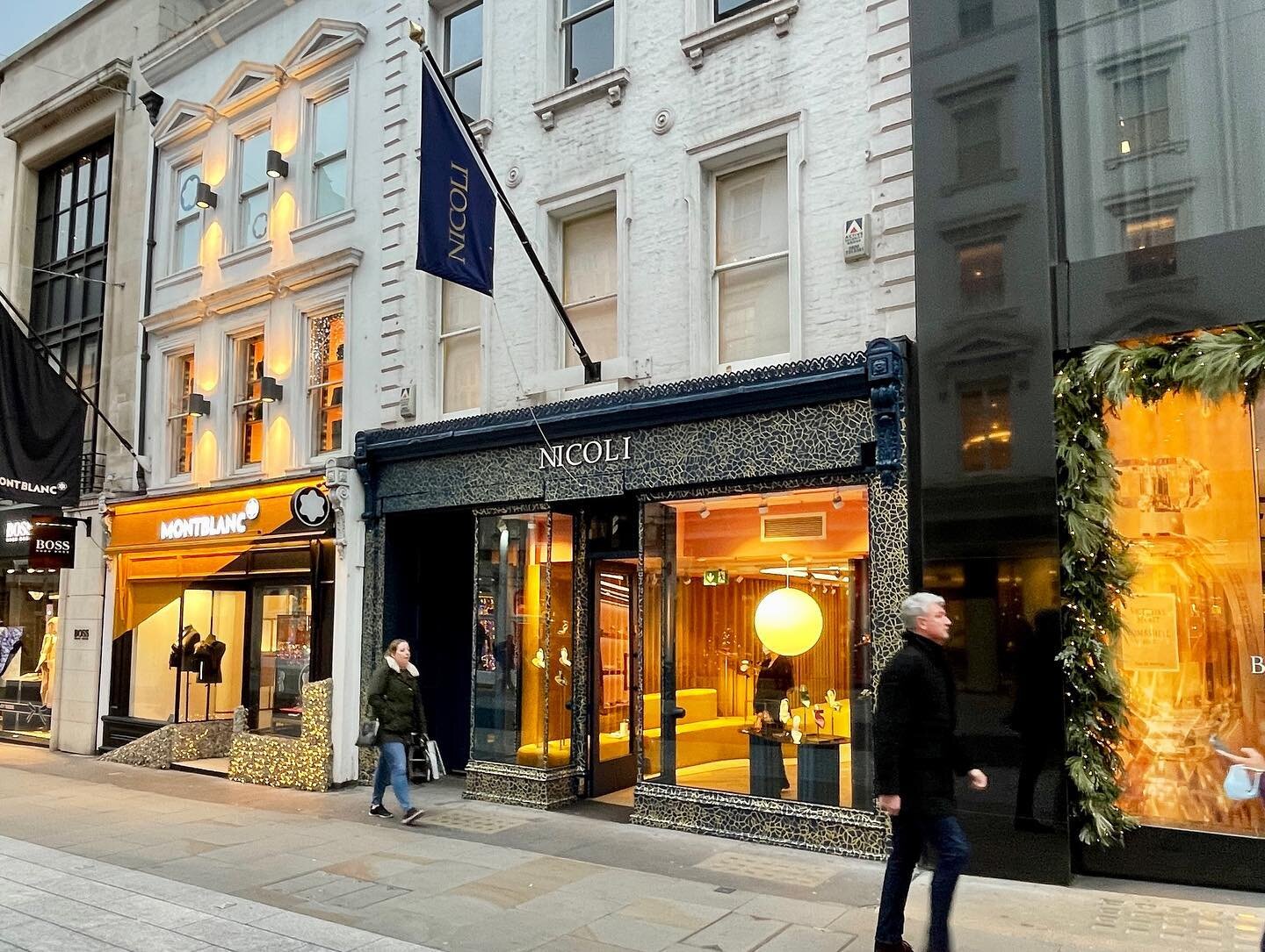 #Day21 of the Kenningham Retail #adventcalendar. More often than not deals do not happen quickly and persistence is the key on both sides of the transaction. This was very much in evidence here in the letting to @nicoliofficial on New Bond Street for