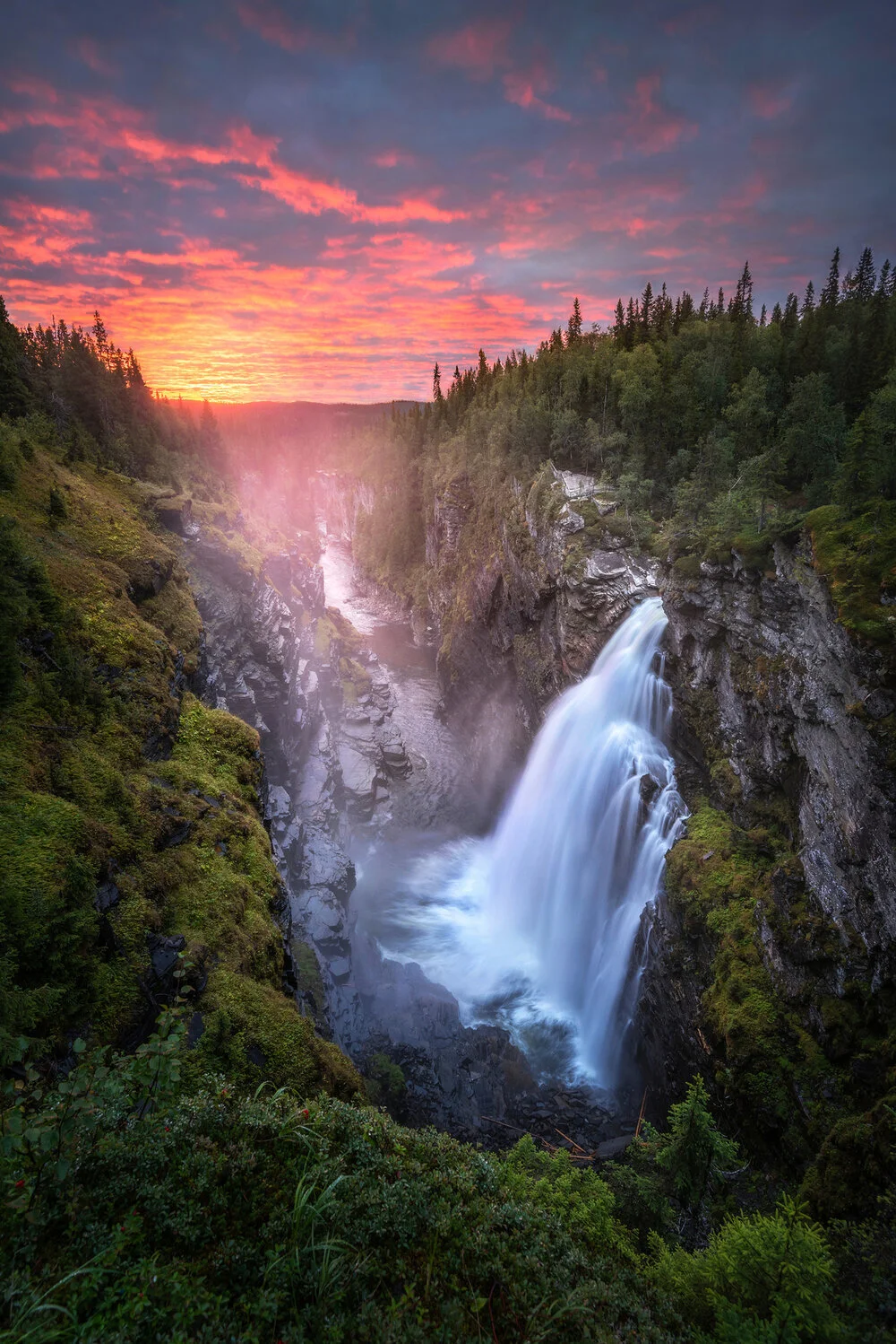  Hällingsåfallet, Sweden 