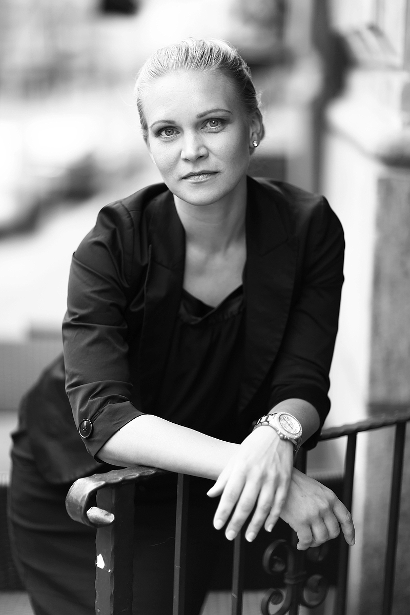 Elina4.jpg