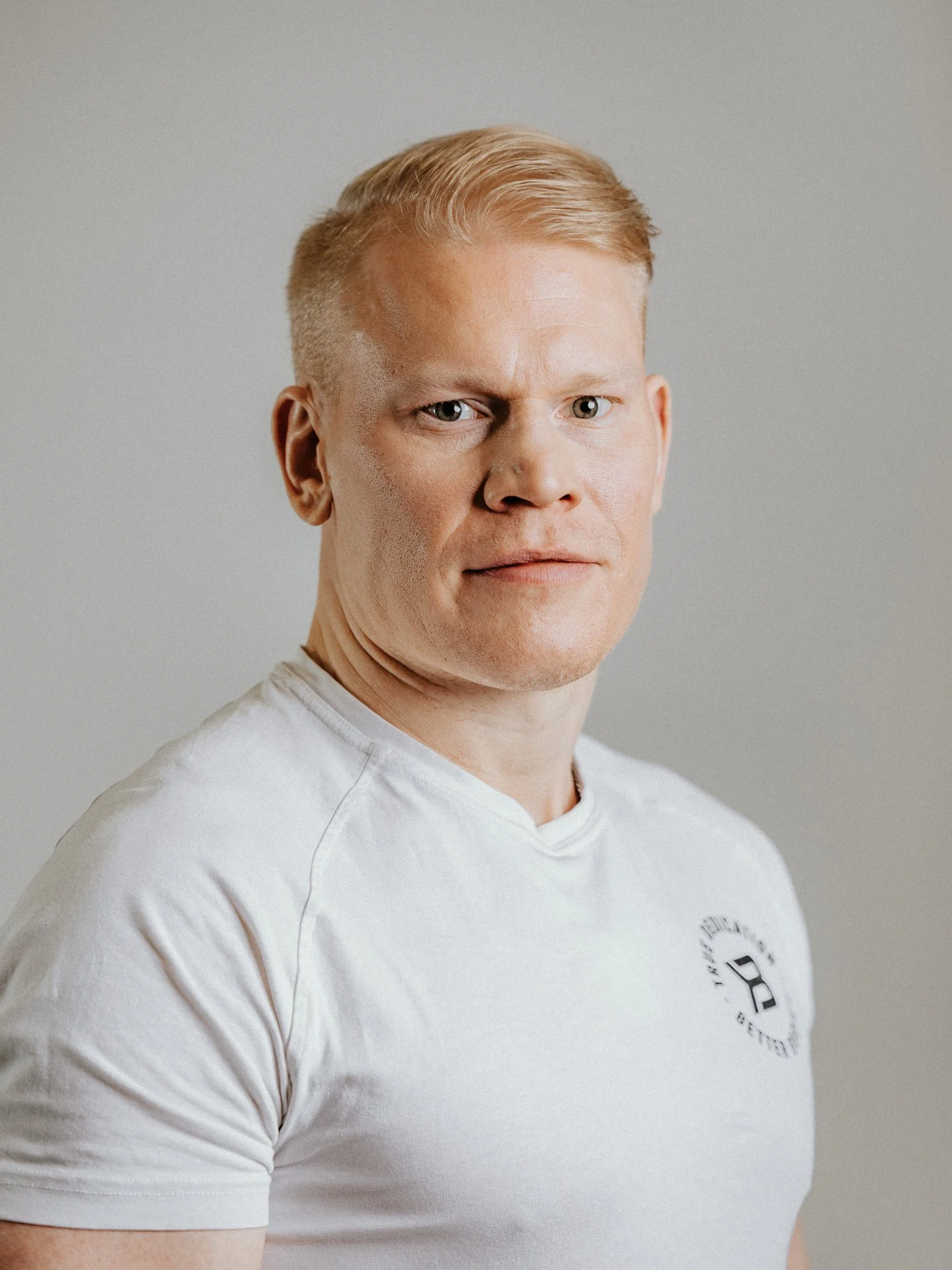 Henrik_web (3).jpg