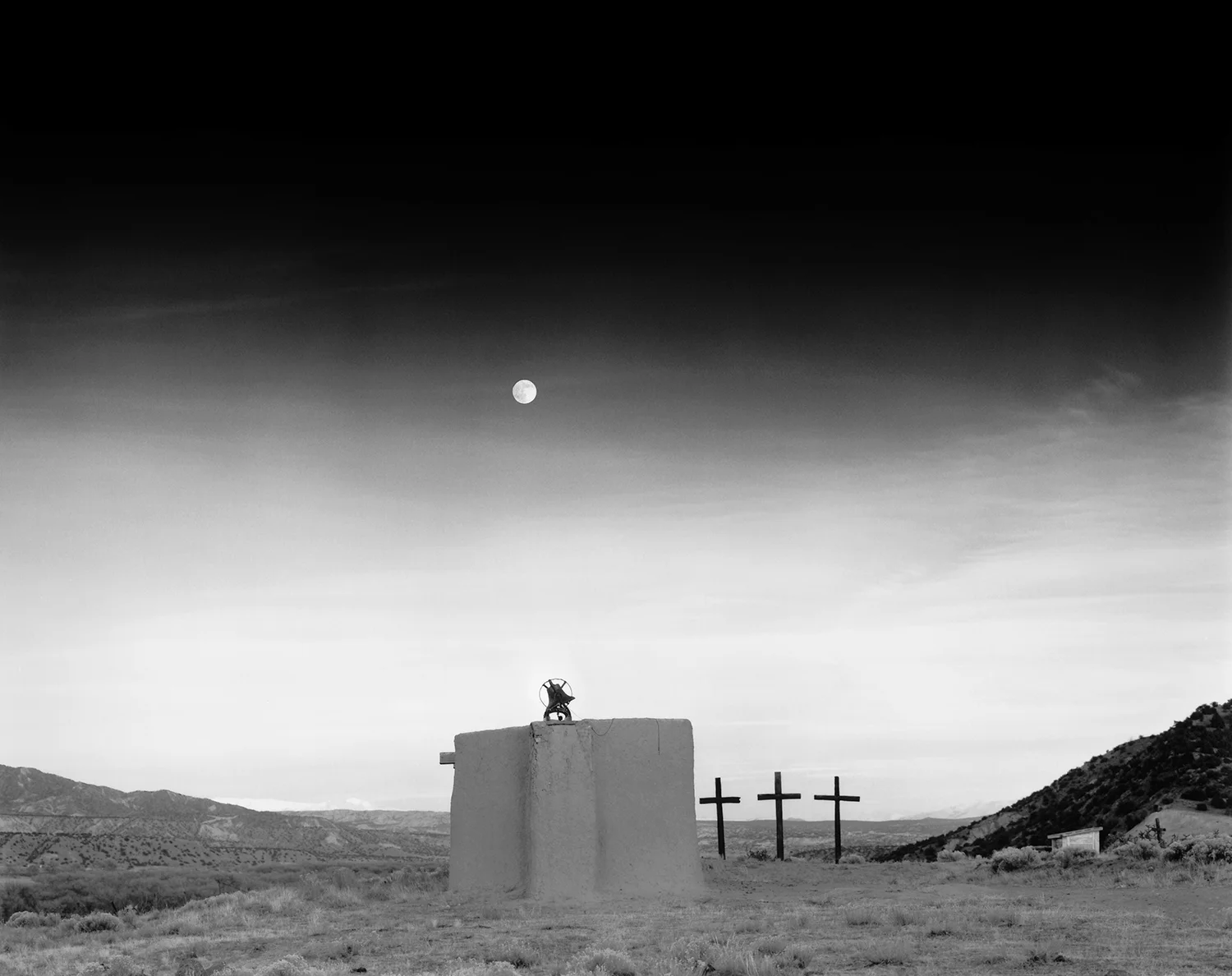 BOOK | En Divina Luz: The Penitente Moradas of New Mexico