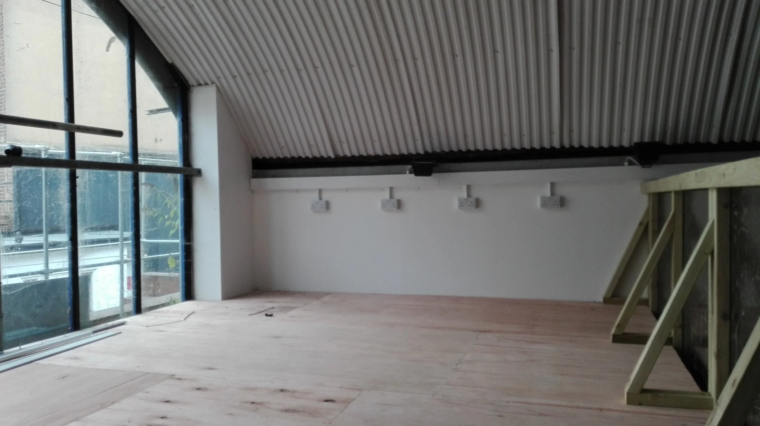 MEZZANINE STUDIO