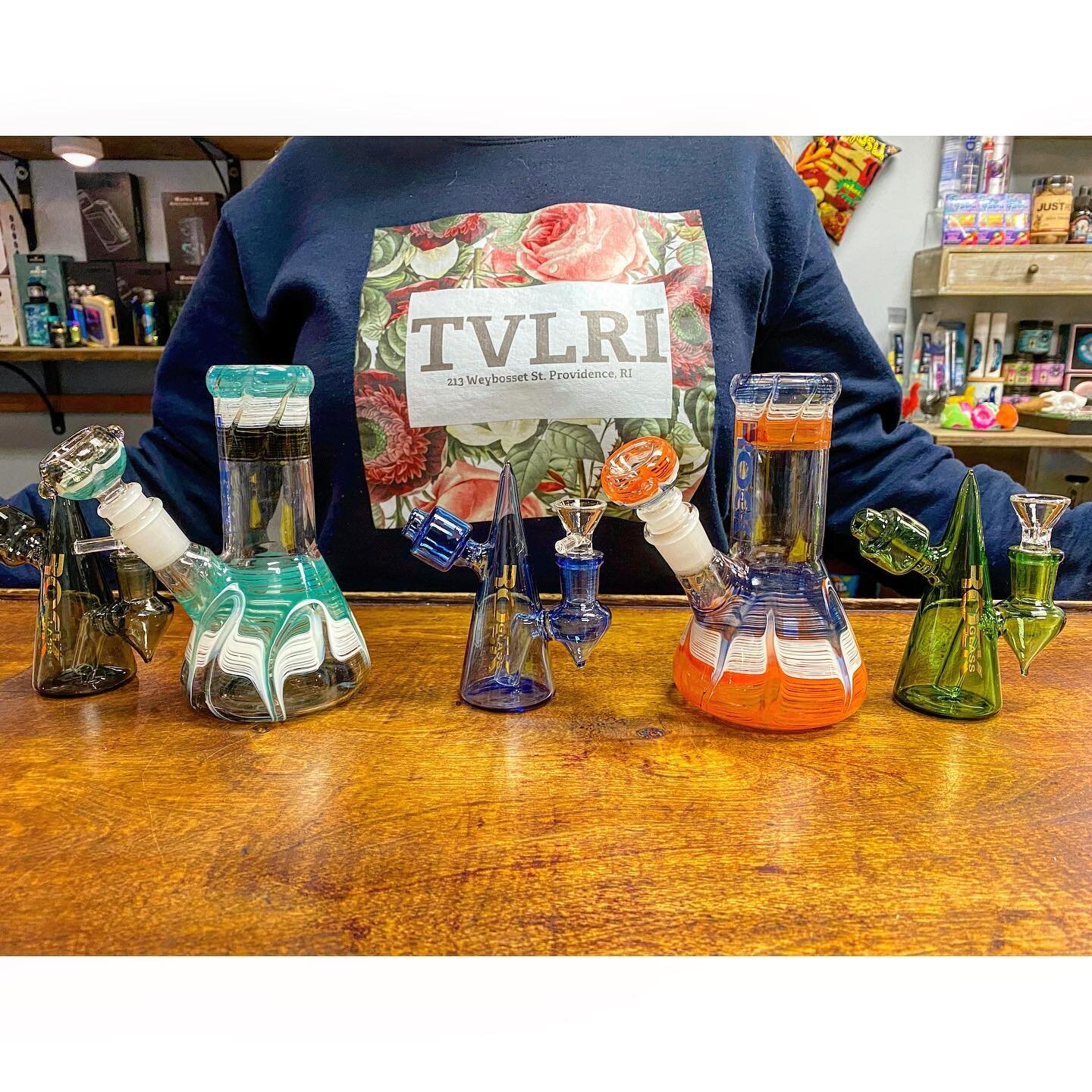 New glass has arrived at TVLRI! 😍Affordable, portable, and ready to pair with any of our CBD products. *TVLRI OFFERS SHIPMENT 🚚 &amp; CURBSIDE ON ALL PRODUCTS* &mdash;&mdash;&mdash;&mdash;&mdash;&mdash;&mdash;&mdash;&mdash;&mdash;&mdash;&mdash;&mda