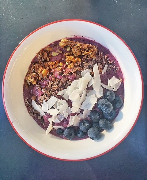 Blueberry Collagen Smoothie Bowl