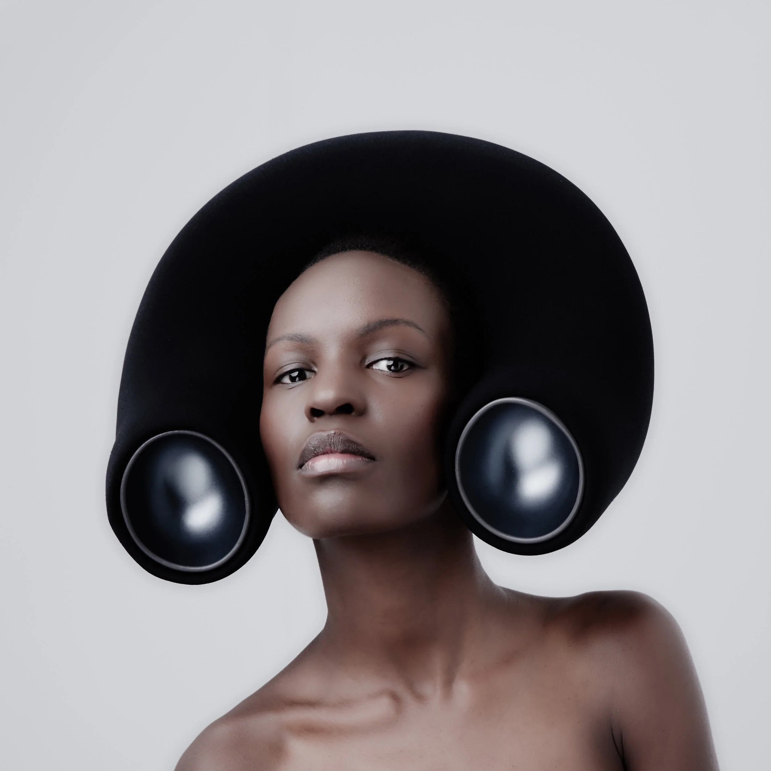  The Cu(n)t Collection specifically explores how the objectification of female genitalia, genital anxiety, surgery and female genital mutilation has a negative effect on women’s psychological and physical sexual health.&nbsp; 