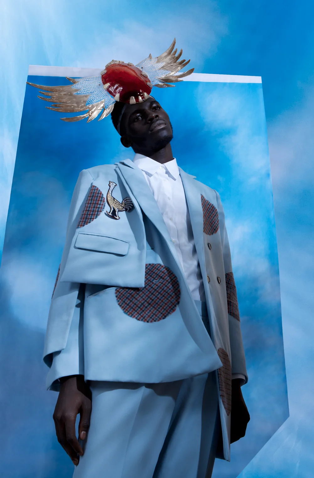    
  
 
  
    Because everything in life is declared and already has a reason, real wonder is something that doesn't exist in our society anymore. This mindset of 'thinking we know everything' is reflected in our everyday life. For this reason Gino