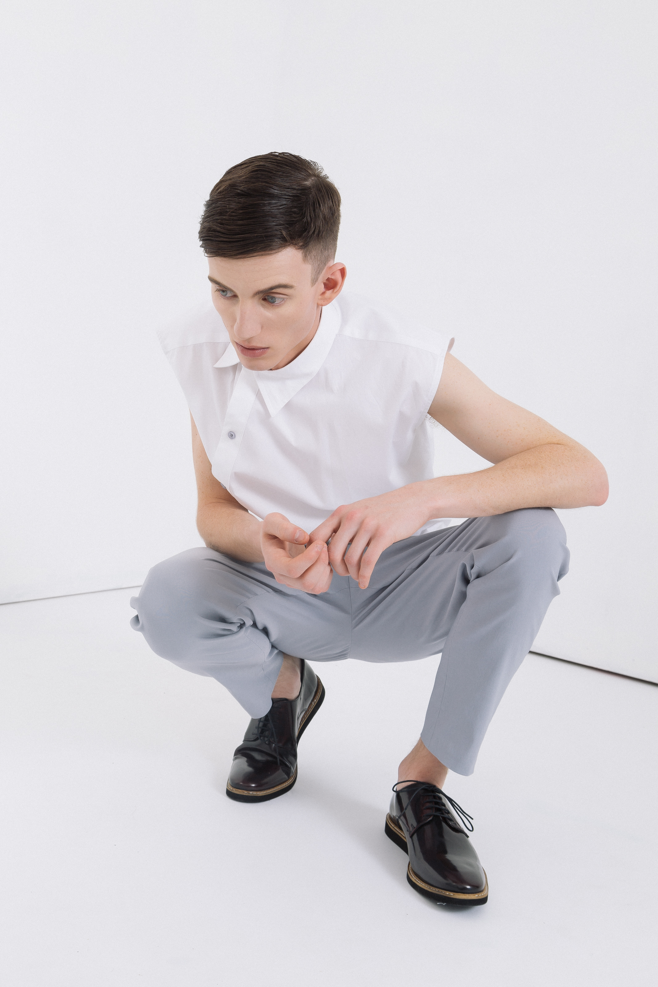 TRANS/form is a menswear collection that articulates the idea of a double identity within transgender people. This collection explores the conflict between the internal and external identities within transgender individuals, deconstructing the transgender identity into two layers, the inner and outer.