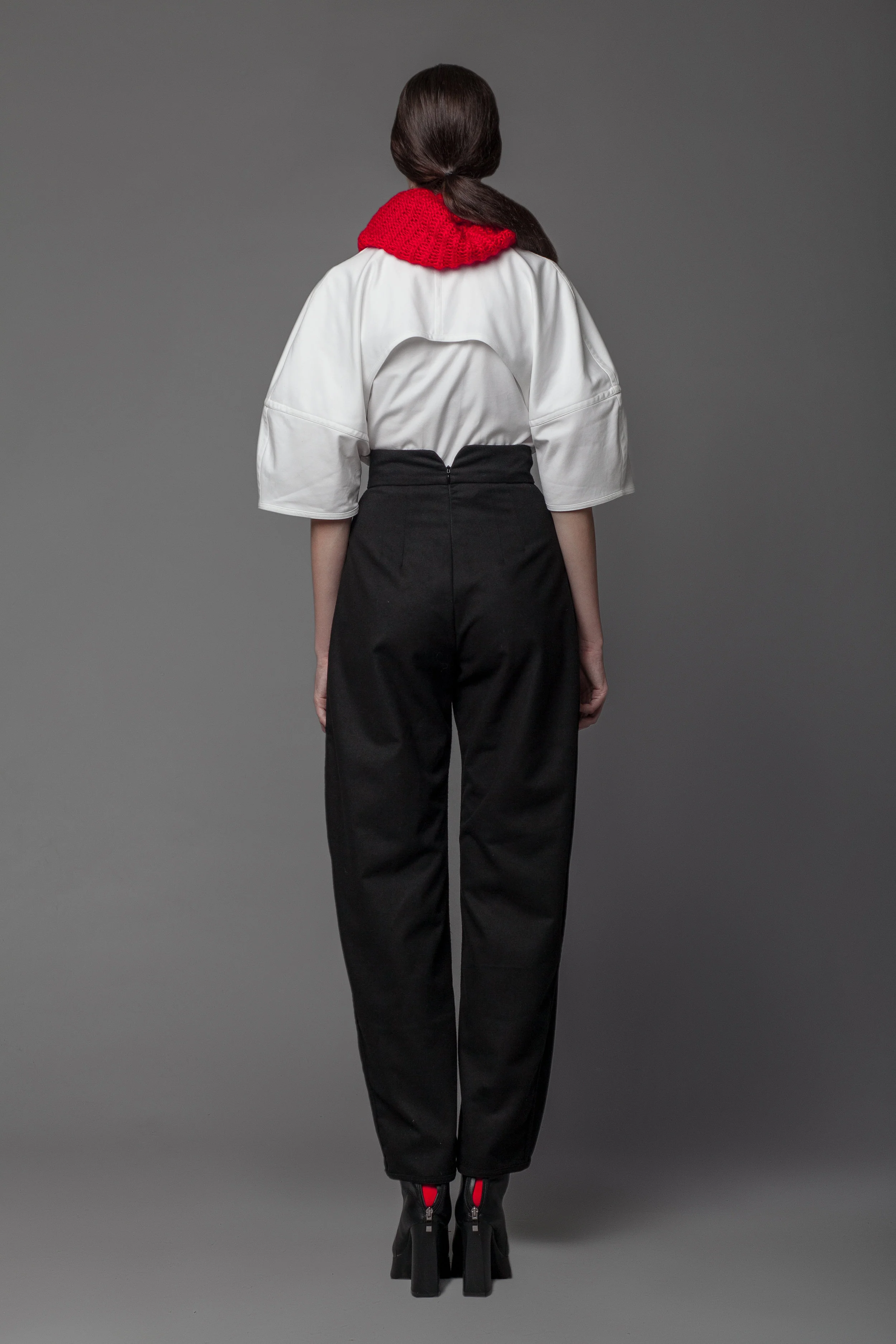 16-4-10_-_esther_choy_lookbook_9.jpg