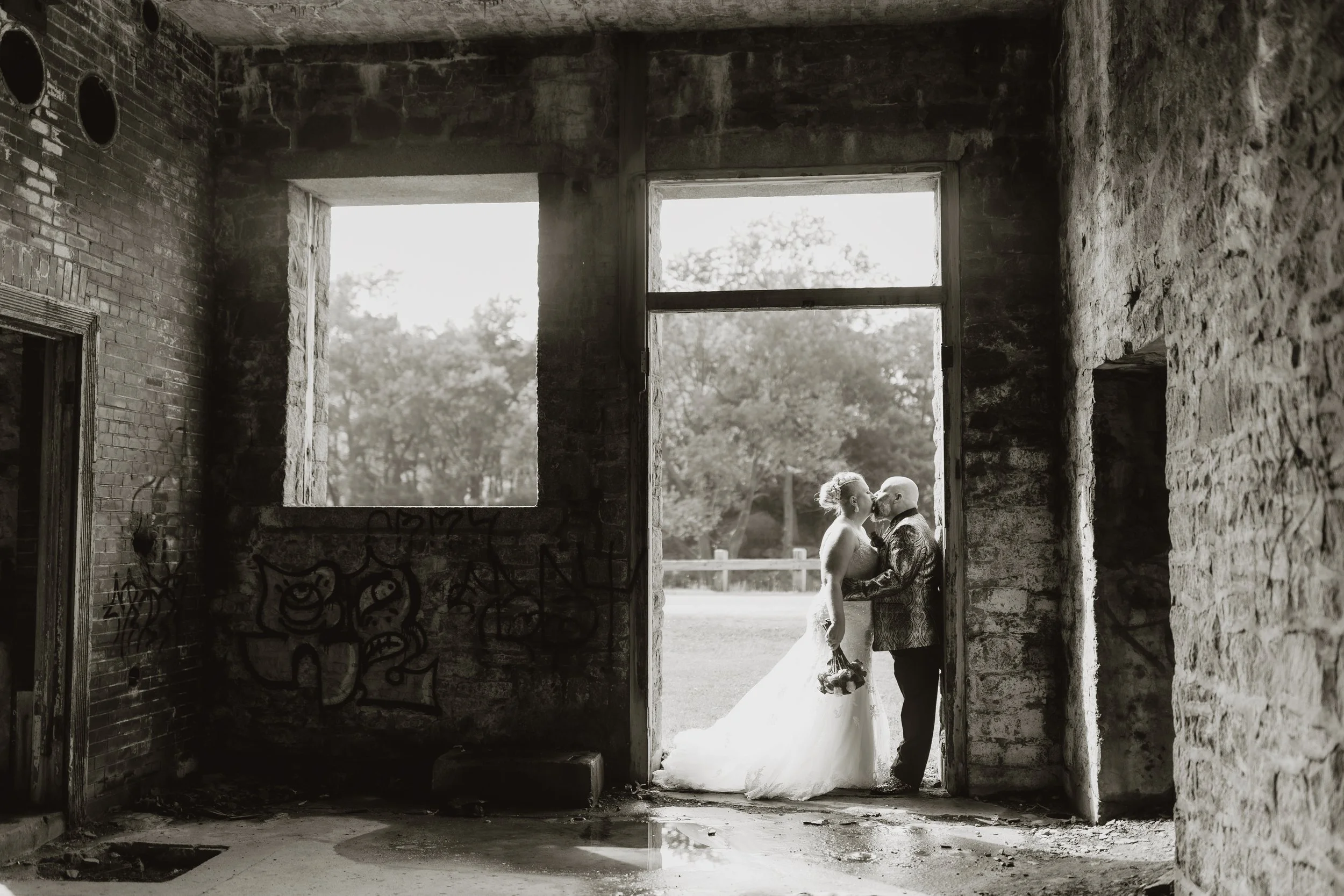 How to Actually Relax on Your Wedding Day: 10 Things I Tell My Couples