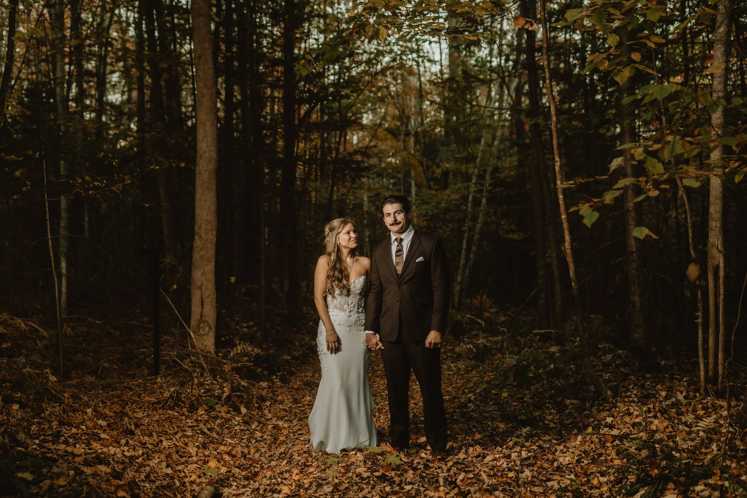 Heather &amp; Ryan’s Backyard Wedding: A Laid-Back Day Full of Love, Laughter, and a Little Wind