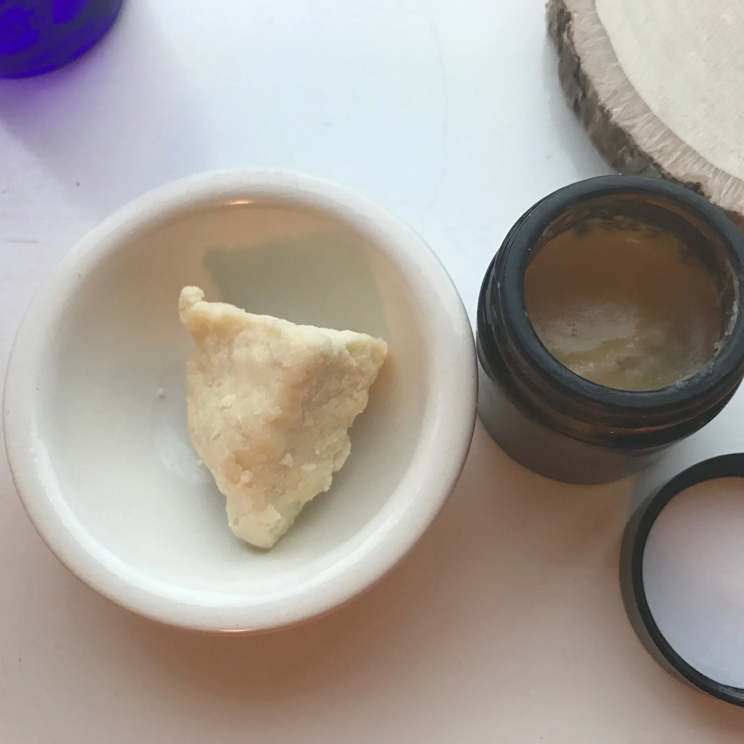 DIY Natural skincare: Organic shea butter, ginger, sweet almond oil and clary sage oil