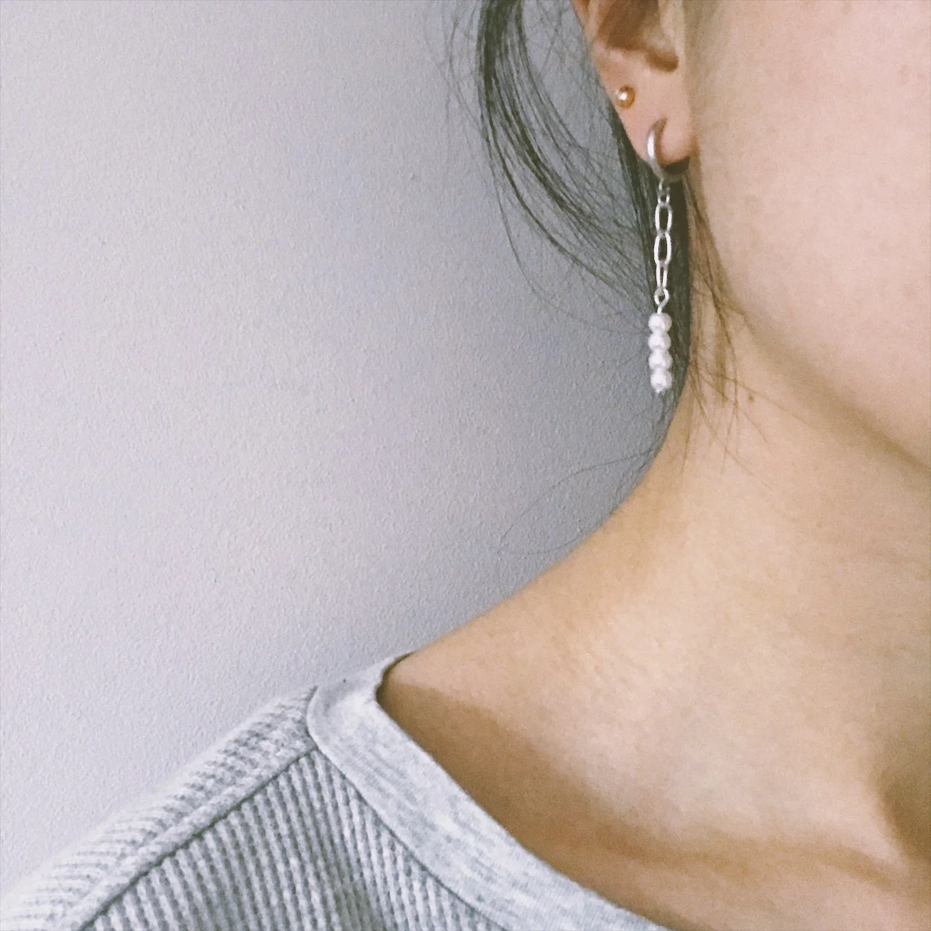 Pearl chain hoop.jpg