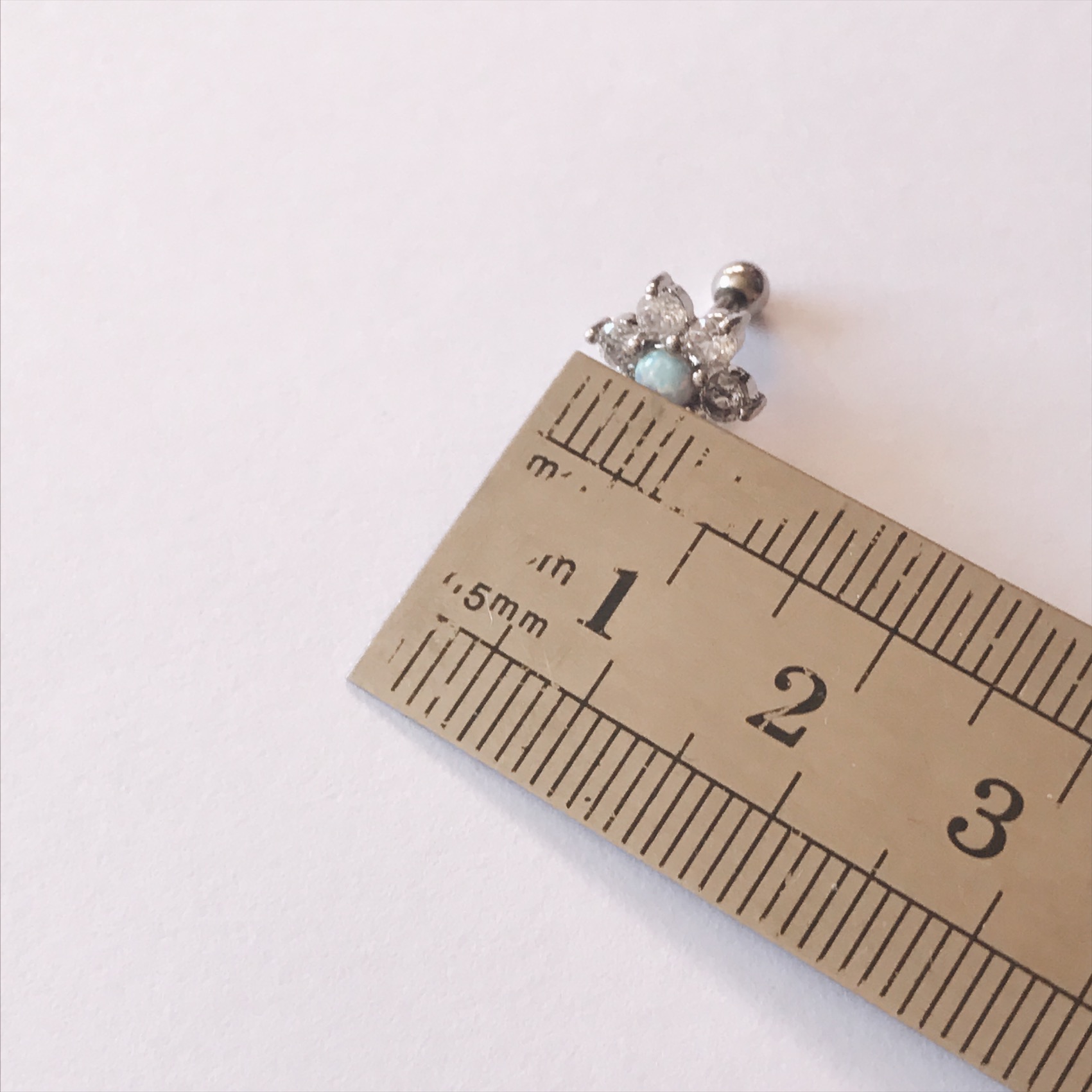 Flower opal stud06.jpg