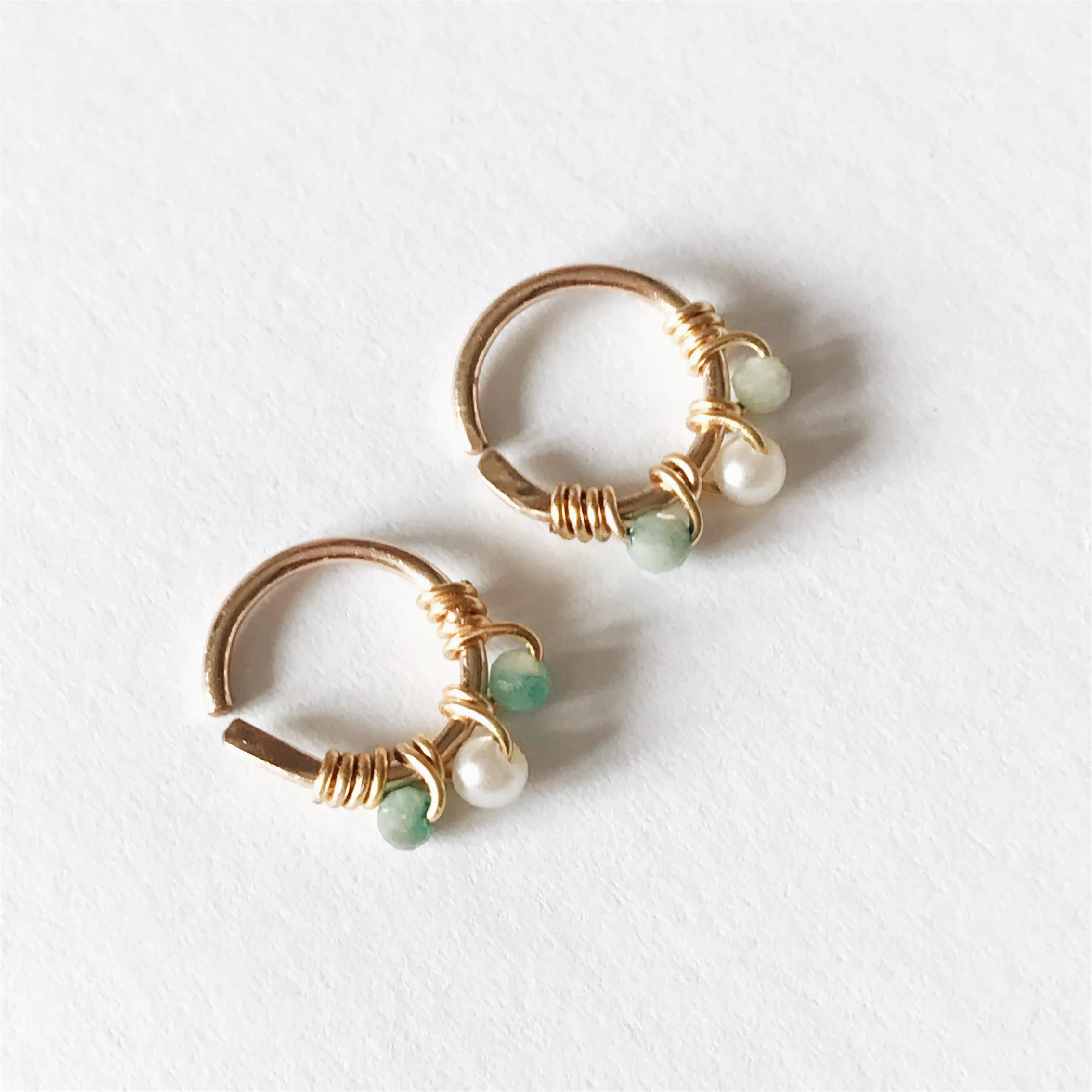 Pearl_amazonite_hoop 02.jpg