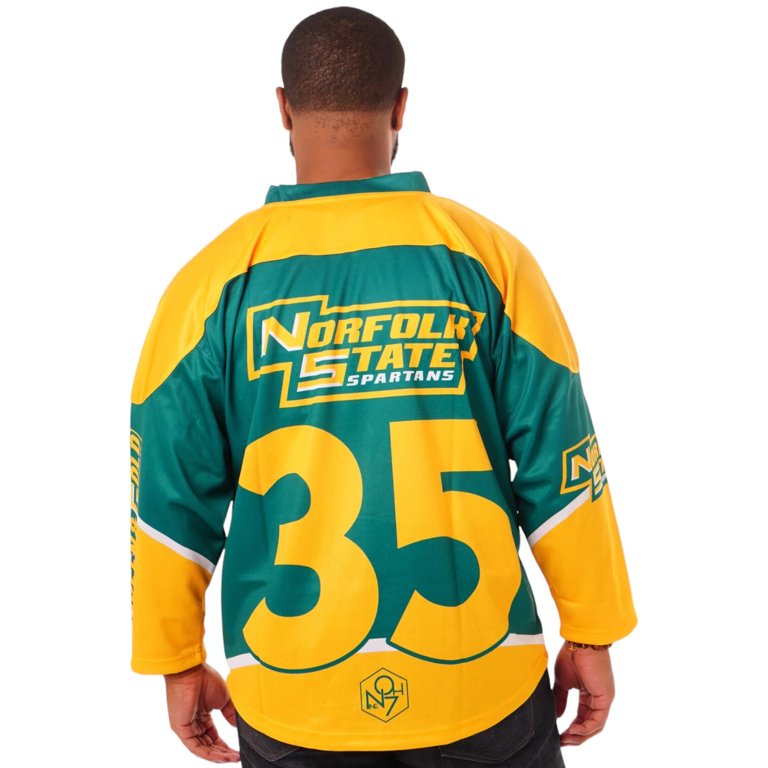 18F51322-2A24-43CE-BF24-9C707863C2F9