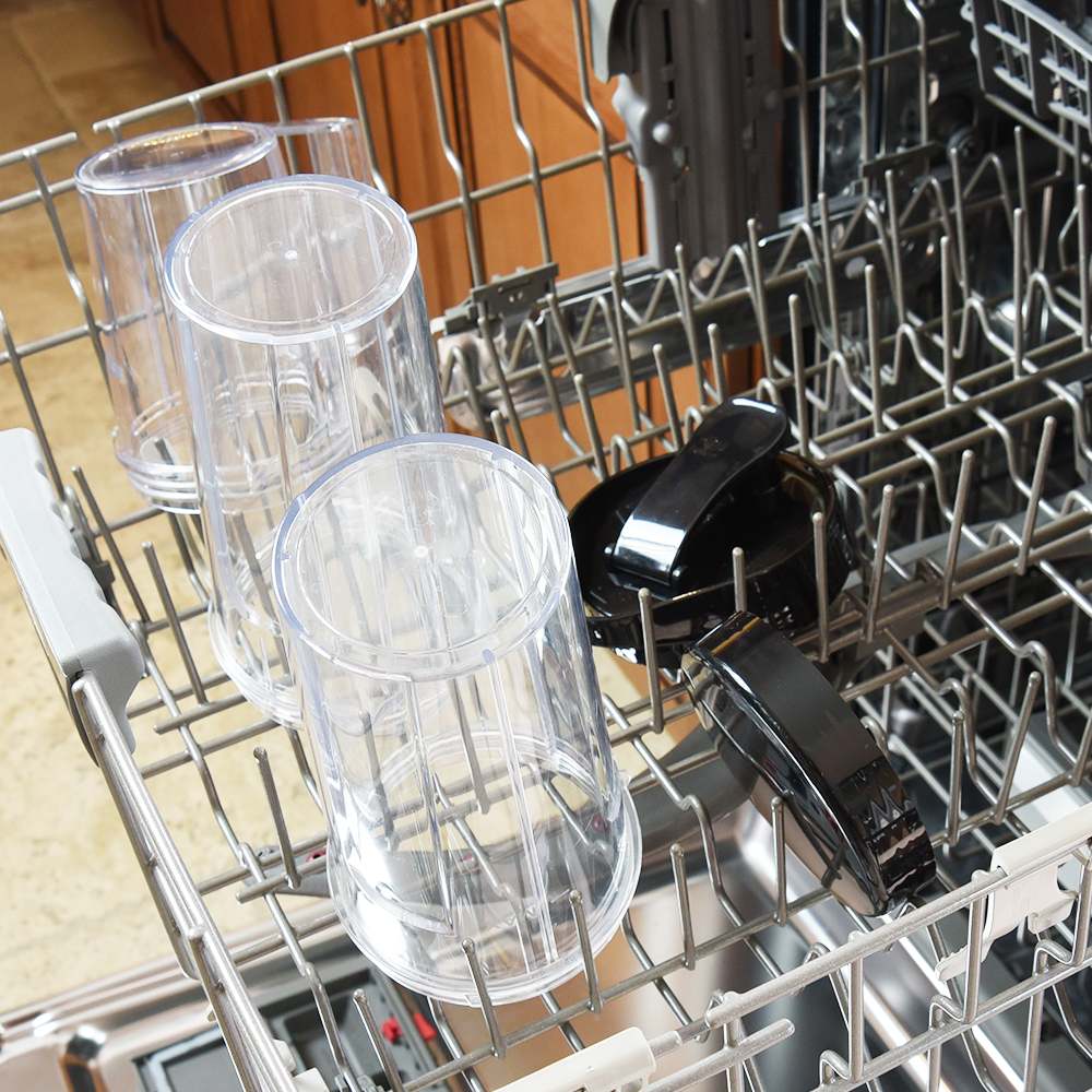 Post-Blend Ease Dishwasher-safe & easy-to-clean detachable parts.
