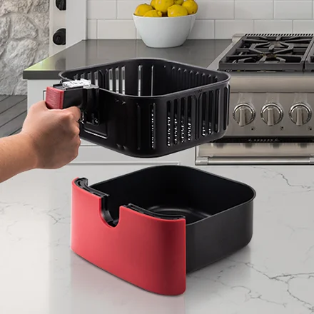 Detachable Basket A removable inner basket means it’s easy to separate and clean the part that gets up close and personal with your food. You can also bring it to where you’re preparing food for extra convenience.