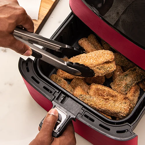 Nonstick Basket Foods are as easy to take out as they were to put in. The nonstick surface of the basket results in less residue left behind. In turn, cleanup won’t be so rough.