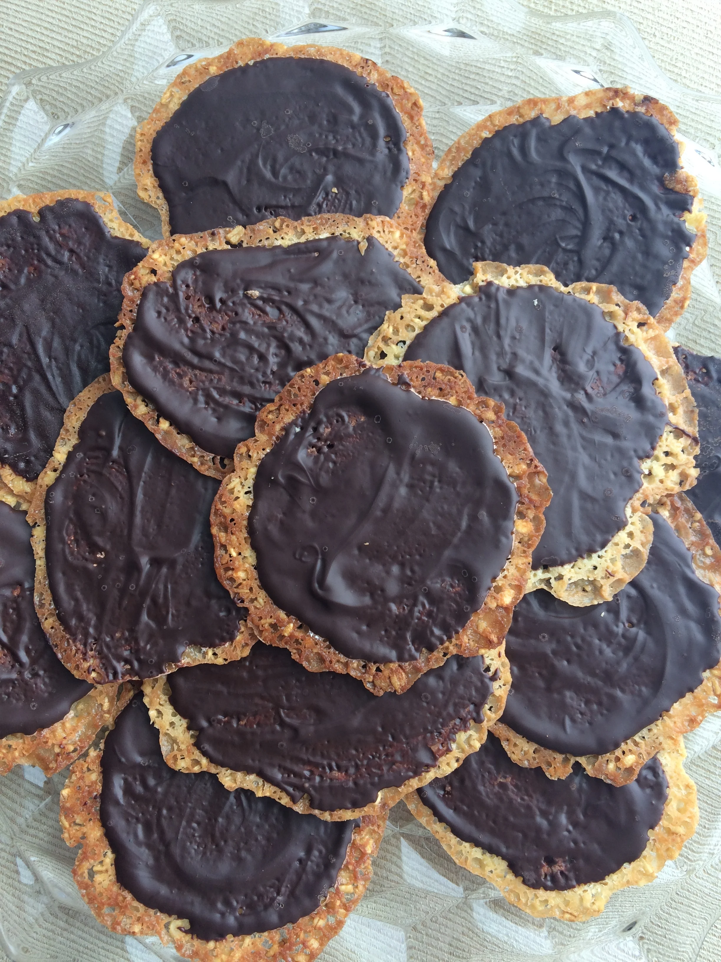 Lacey Cookies.jpg