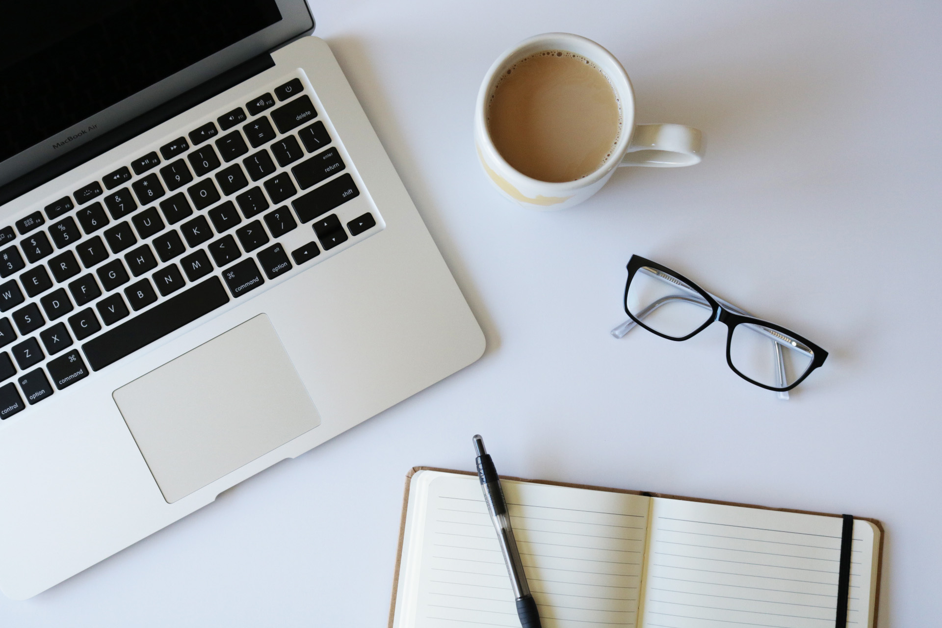 BloggerFlatLay1.jpg