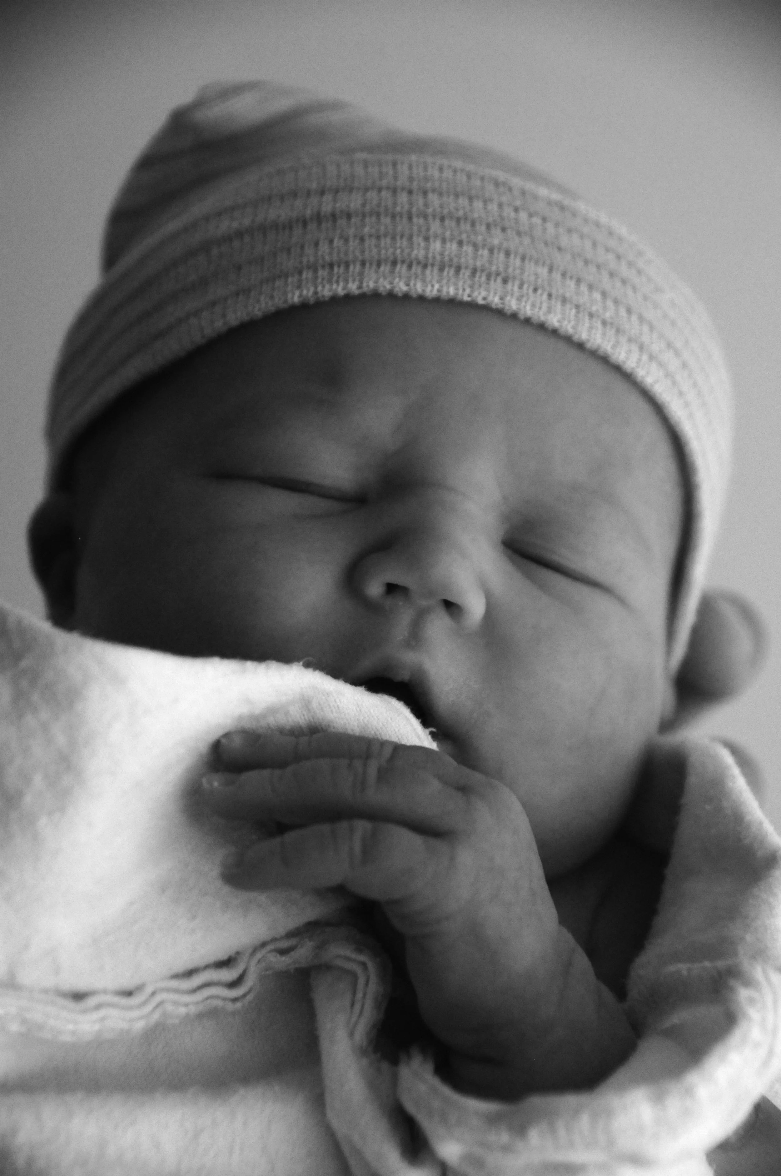 Petyon.092814.03bw.jpg