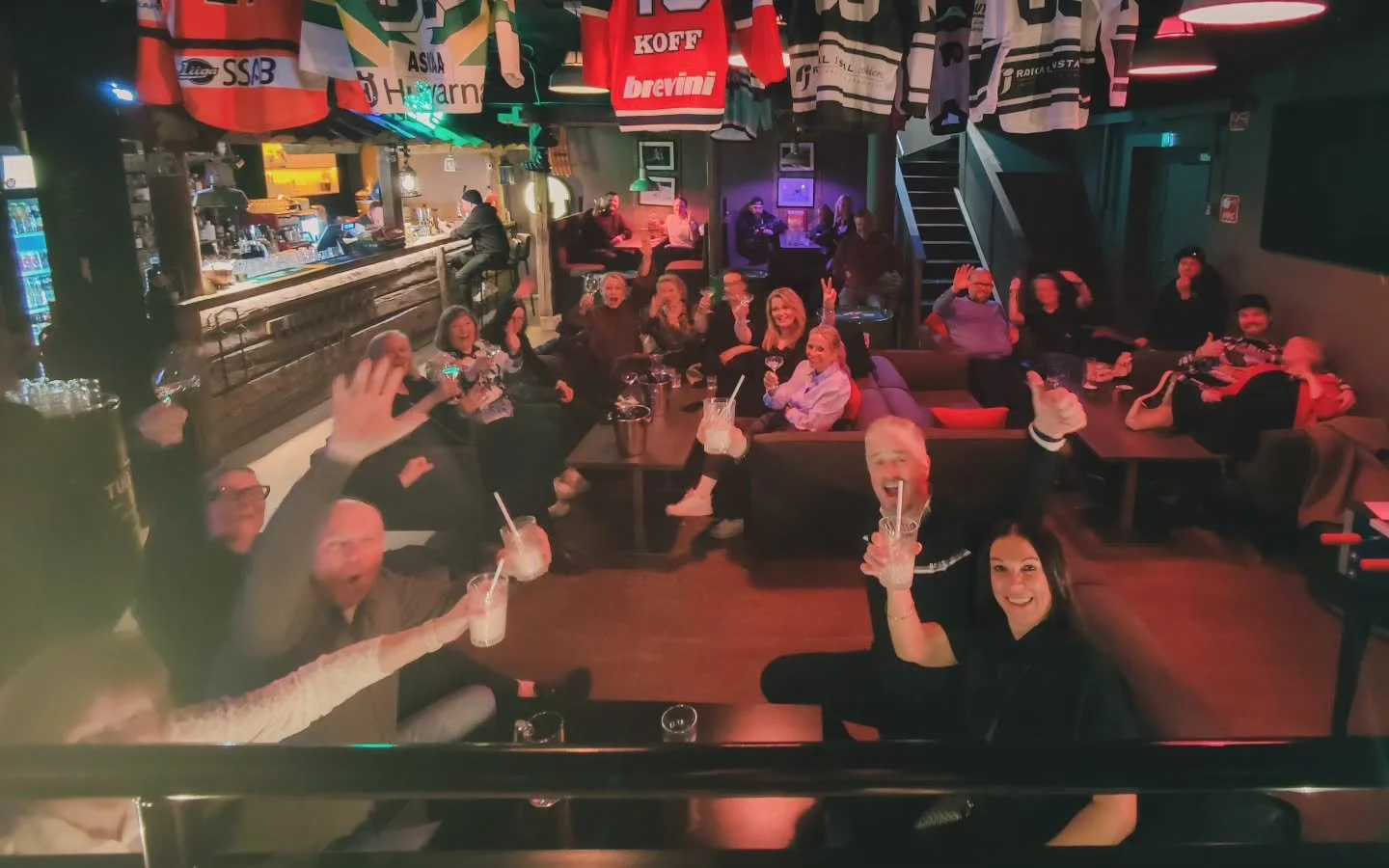 Kiitos @cafebarkota t&auml;st&auml;kin kaudesta! Oli taas mainiot illat lauteilla. Kiitos kun tulitte!

#stageaddictsduo #stageaddicts #cafebarkota #levi #livemusic