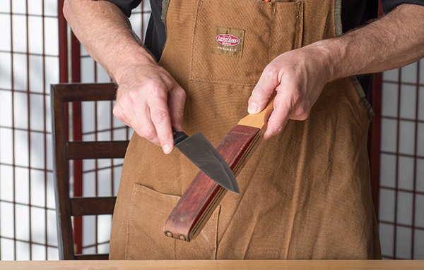 Finishing on the leather strop