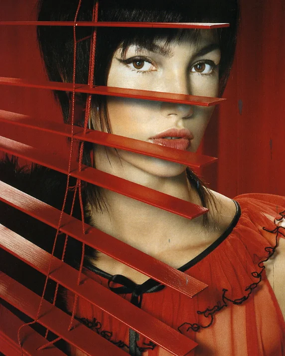 Vogue Italia : 2004 : Photographer : Miles Alridge