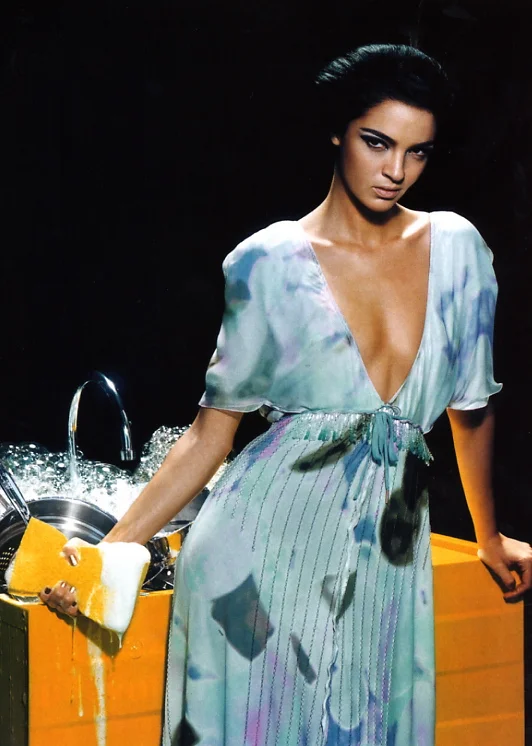 Vogue Italia : 2004 : Photographer : Miles Alridge