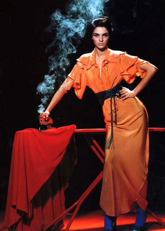 Vogue Italia : 2004 : Photographer : Miles Alridge