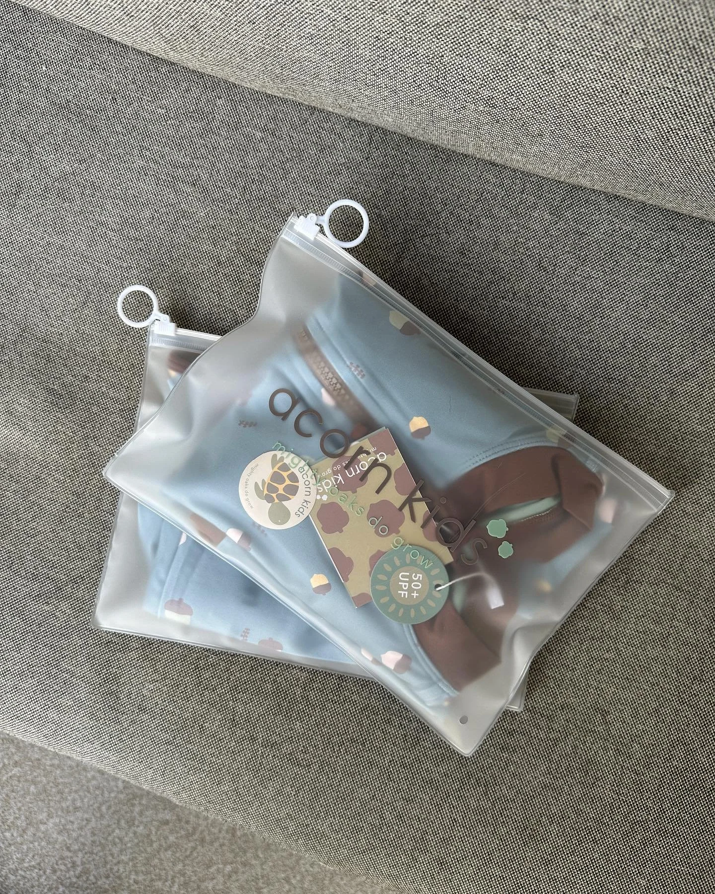 a pinch-me moment! ✨🐢

all the things @acornkids.andco 

#acornkidsandco #brandidentity #branddesign #vancouverbrand