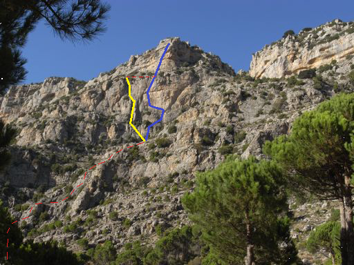 View from the pine forest near the road. Dashed line is the walking approach along the gully (not visible from this perspective). Solid lines are the climbs: left is Green Crack , right is Gold Mine . Dotted line between the top of Green Crack and the top of the 4th pitch of Gold Mine is a walk that connects Green Crack with the rappeling line of Gold Mine .