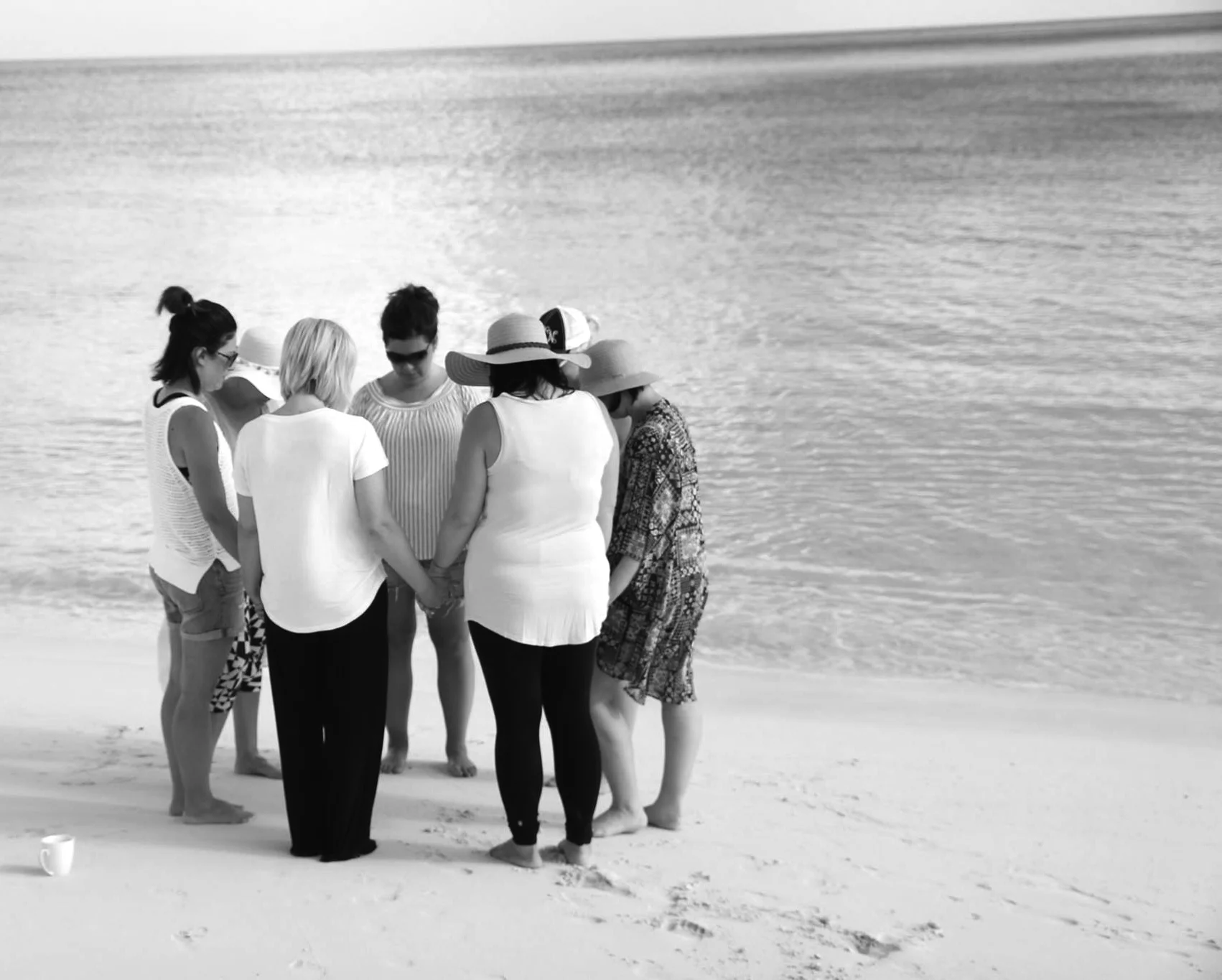 she does grace banner blk.jpg