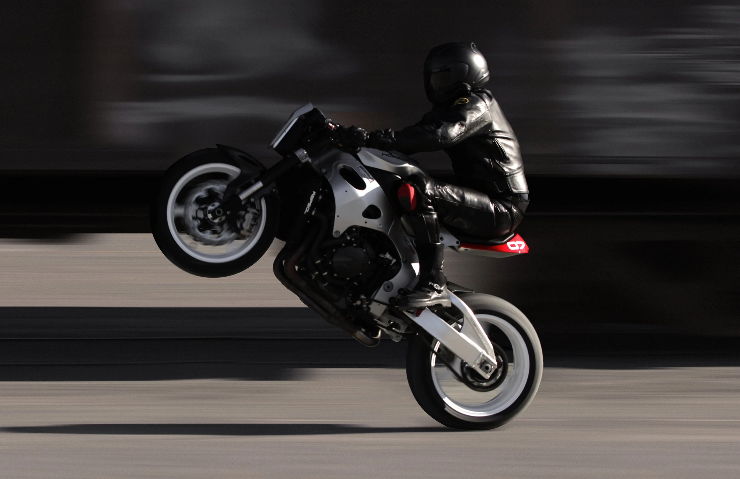 wheelie_01.jpg