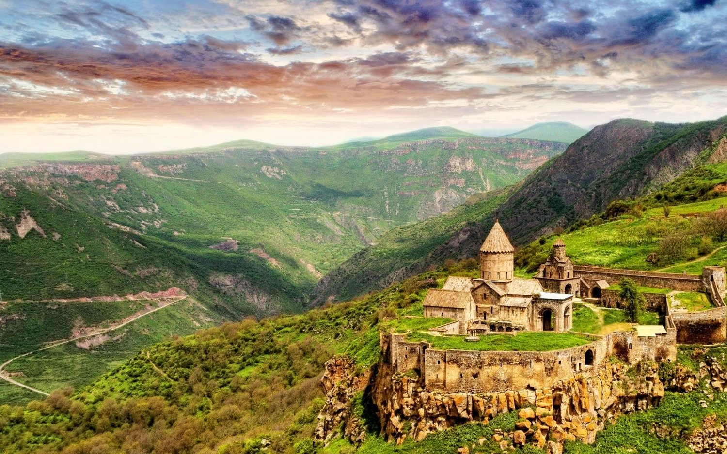 Armenian Church History – The Krikor and Clara Zohrab Information