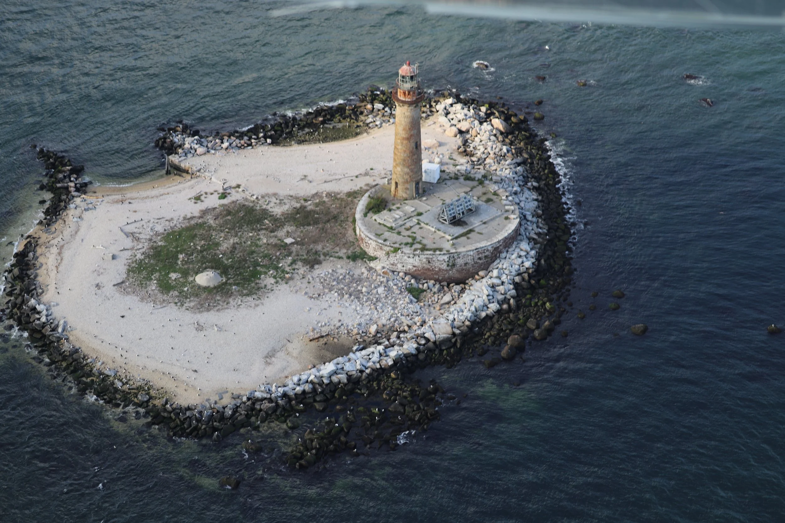 AMSEAS Aerial View of Little Gull Island