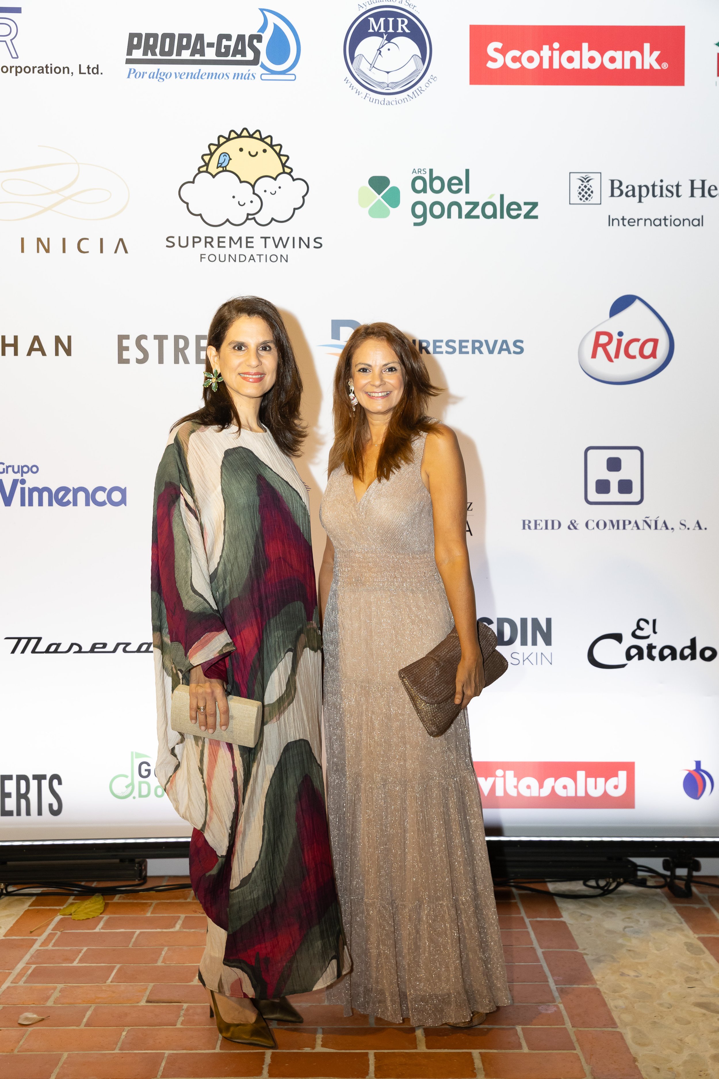 Aimee Pablo y Erika Pelaez.jpg