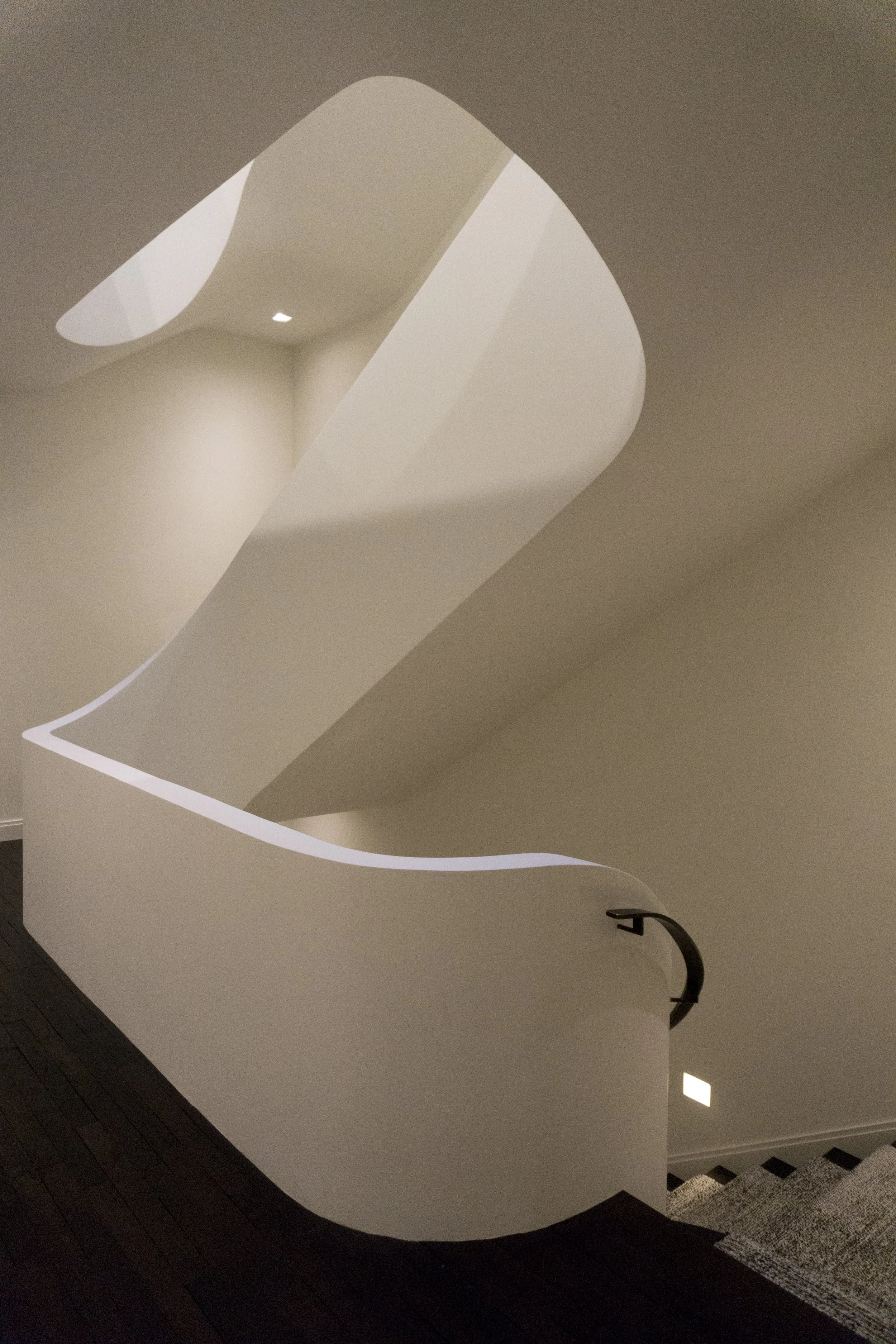IN PROGRESS With Interiors by Jacques Grange Copyright © 2016, McMAHON-BAEK ARCHITECTURE, D.P.C.