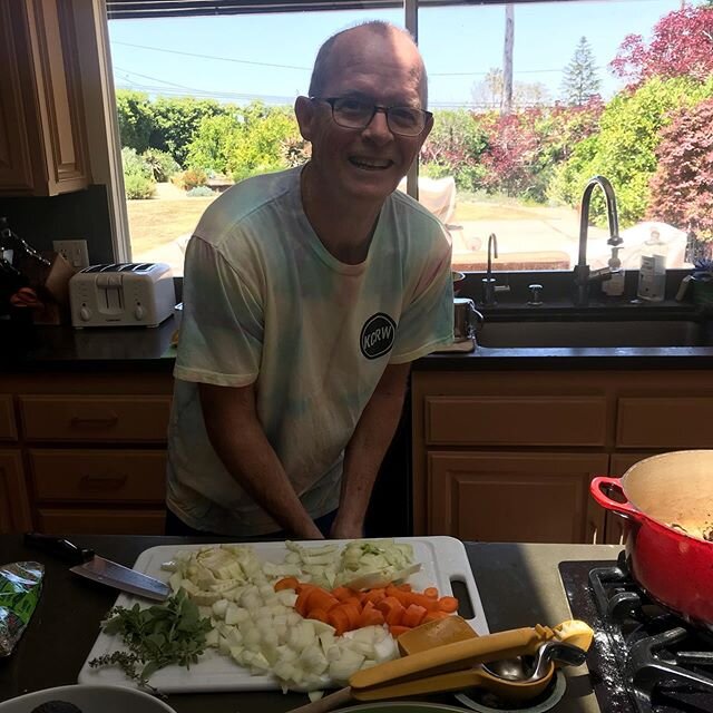 This cute guy making slow cooker lentil &amp; veggie soup. Took out the sausage for his wife 🥰🙏💚(cooking.nytimes.com) #vegan #gratitude #amazinghusband #invisiblethings #giftsonafriday