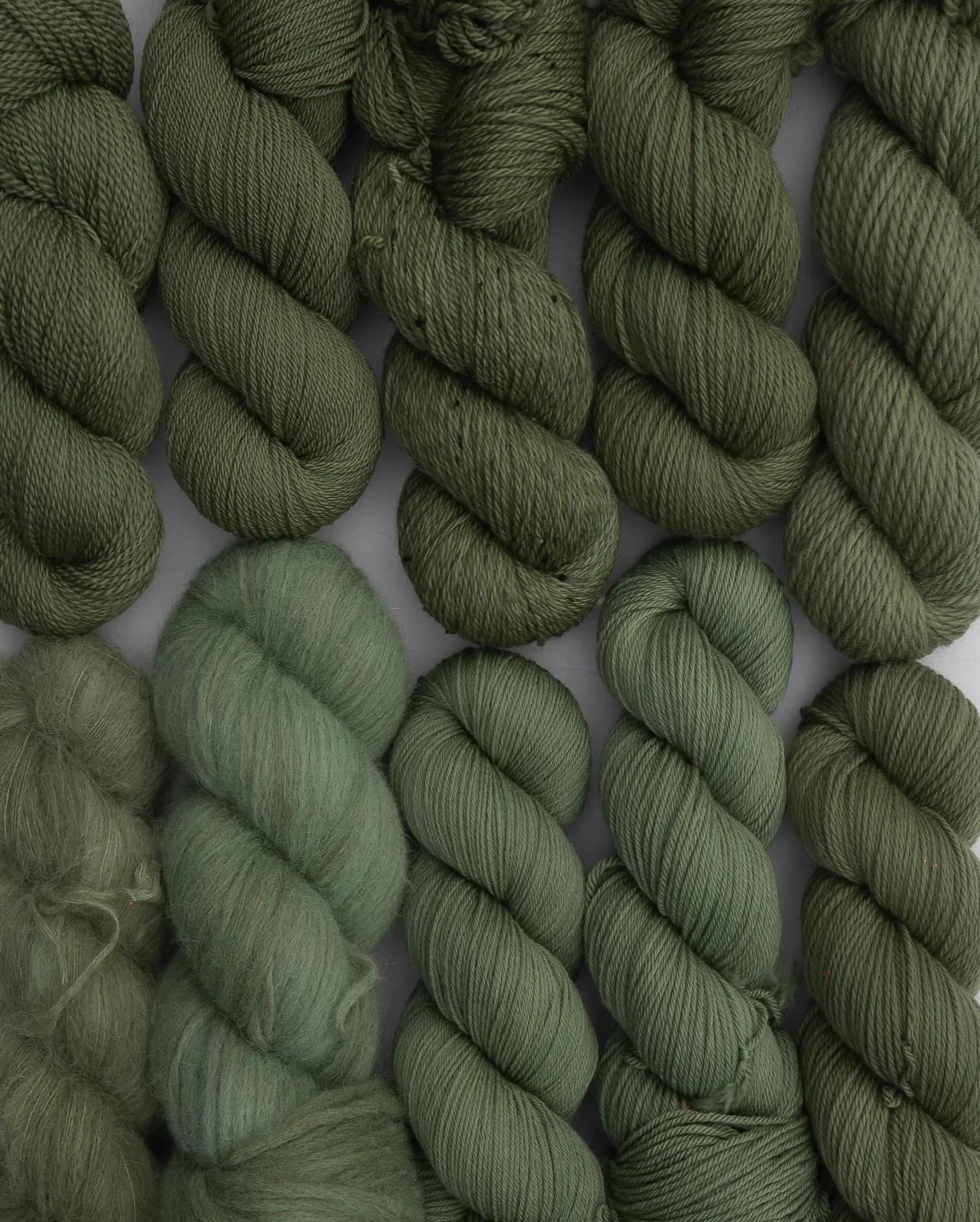 Next up through our journey through middle earth, we honour my favourite character of the entire series&hellip;

SAMWISE GAMGEE 🧑🏼&zwj;🌾🪴

Faithful gardener, best companion, and (imo) the true hero of the story. This cooler toned army green is in