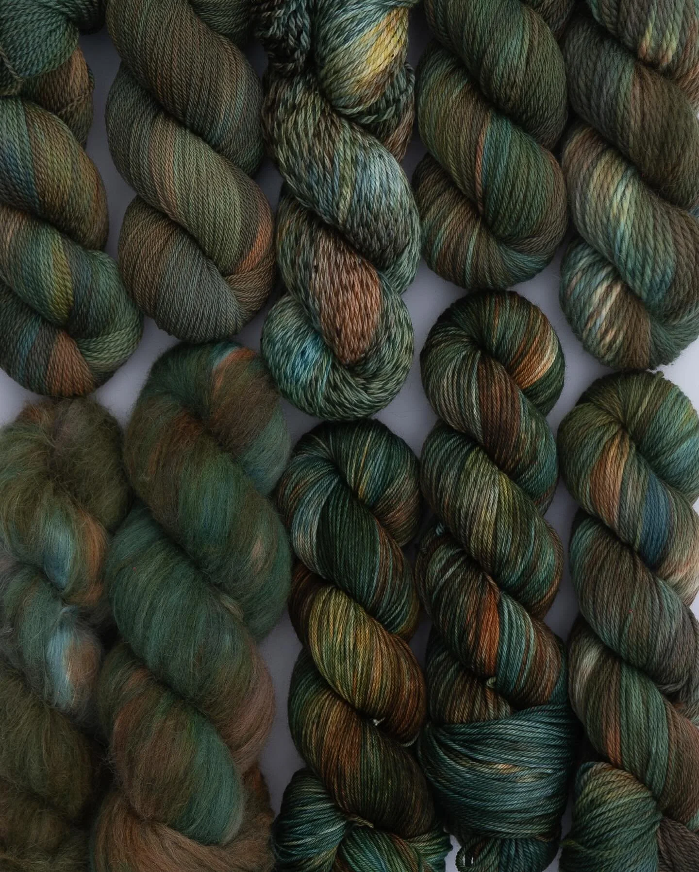 Time to take a trip to our favourite Elven land&hellip; 

RIVENDELL 🧝🏻&zwj;♀️⛰️

I am so excited to show you guys the second variegated colourway for this collection, inspired by the ethereal elven land of Rivendell. This one was so much fun to cre