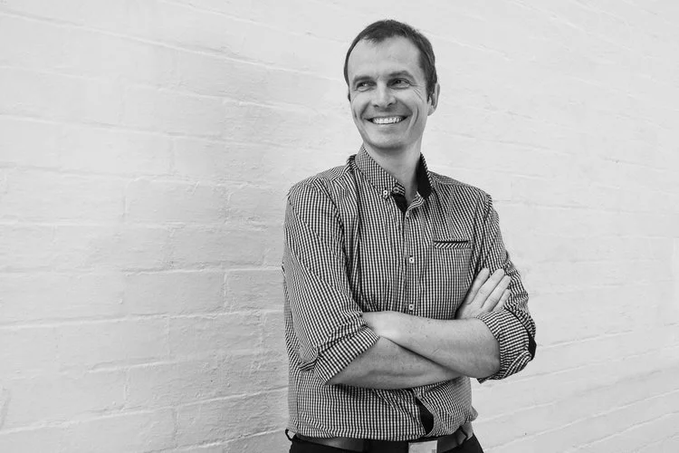 Robert Wallis | Associate