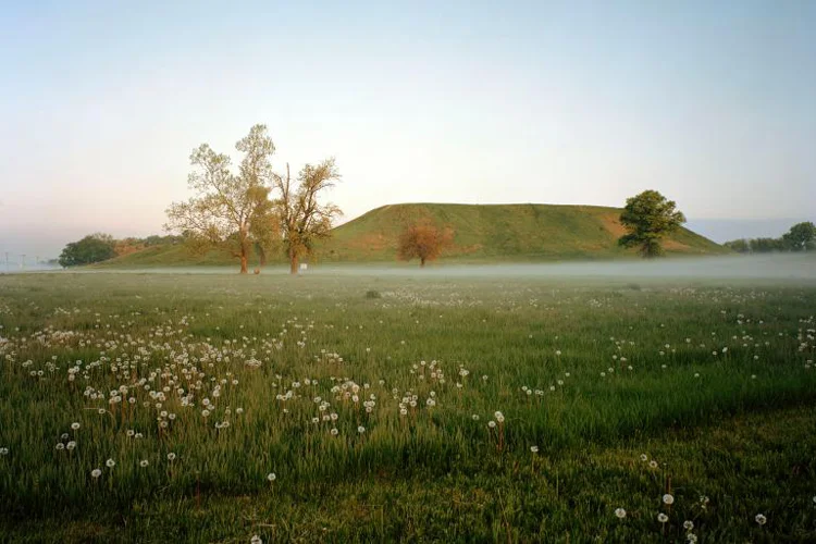 CohakiaMounds4_750x500.jpg