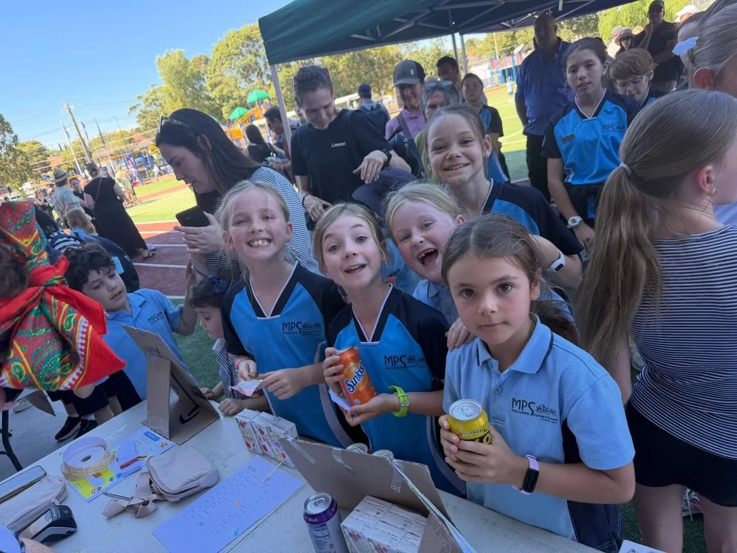 A fantastic welcome BBQ! Thank you to all our parent helpers and a nice way to end the week💕