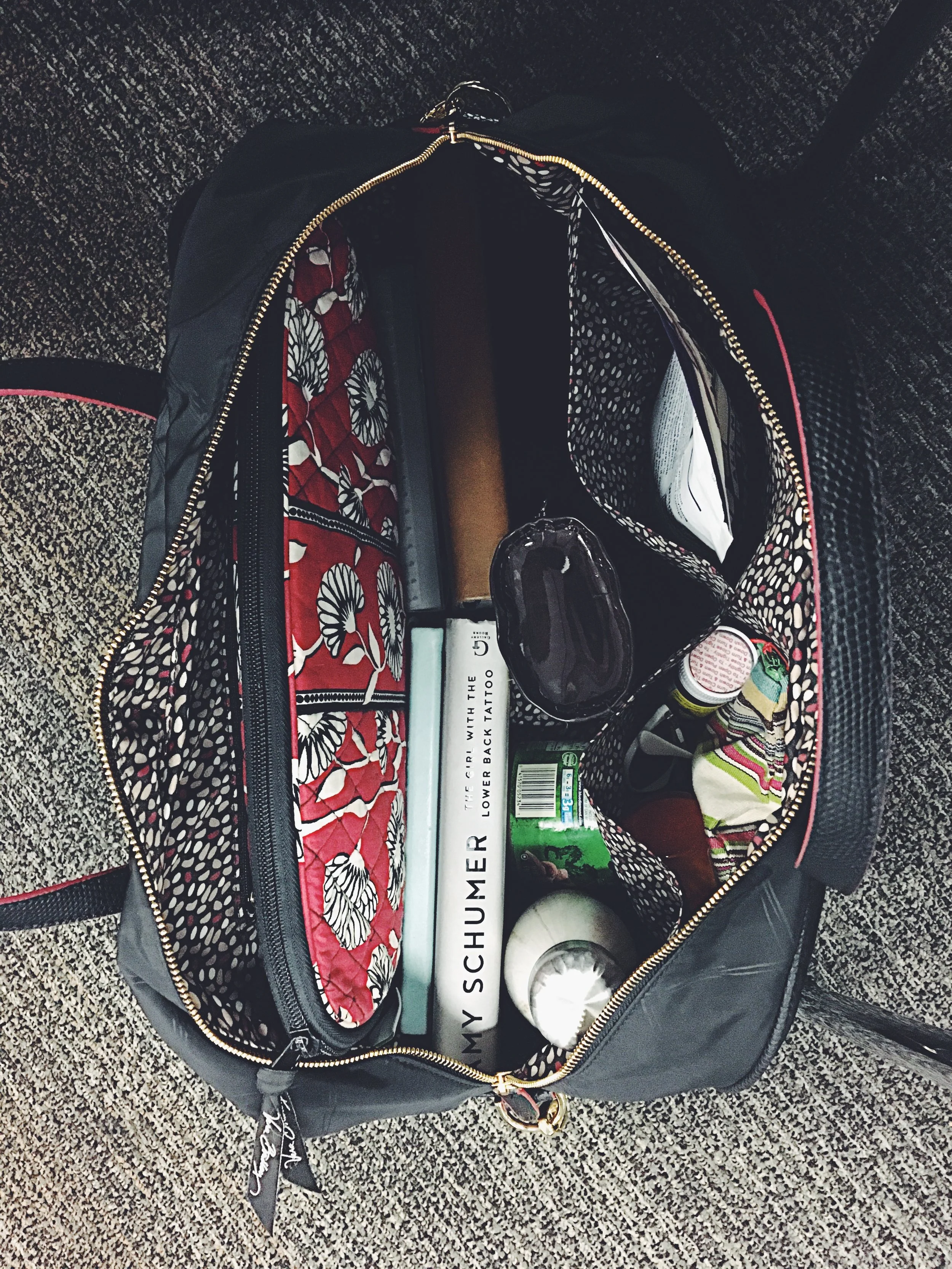 What in the world is in my Carry On Bag?! 