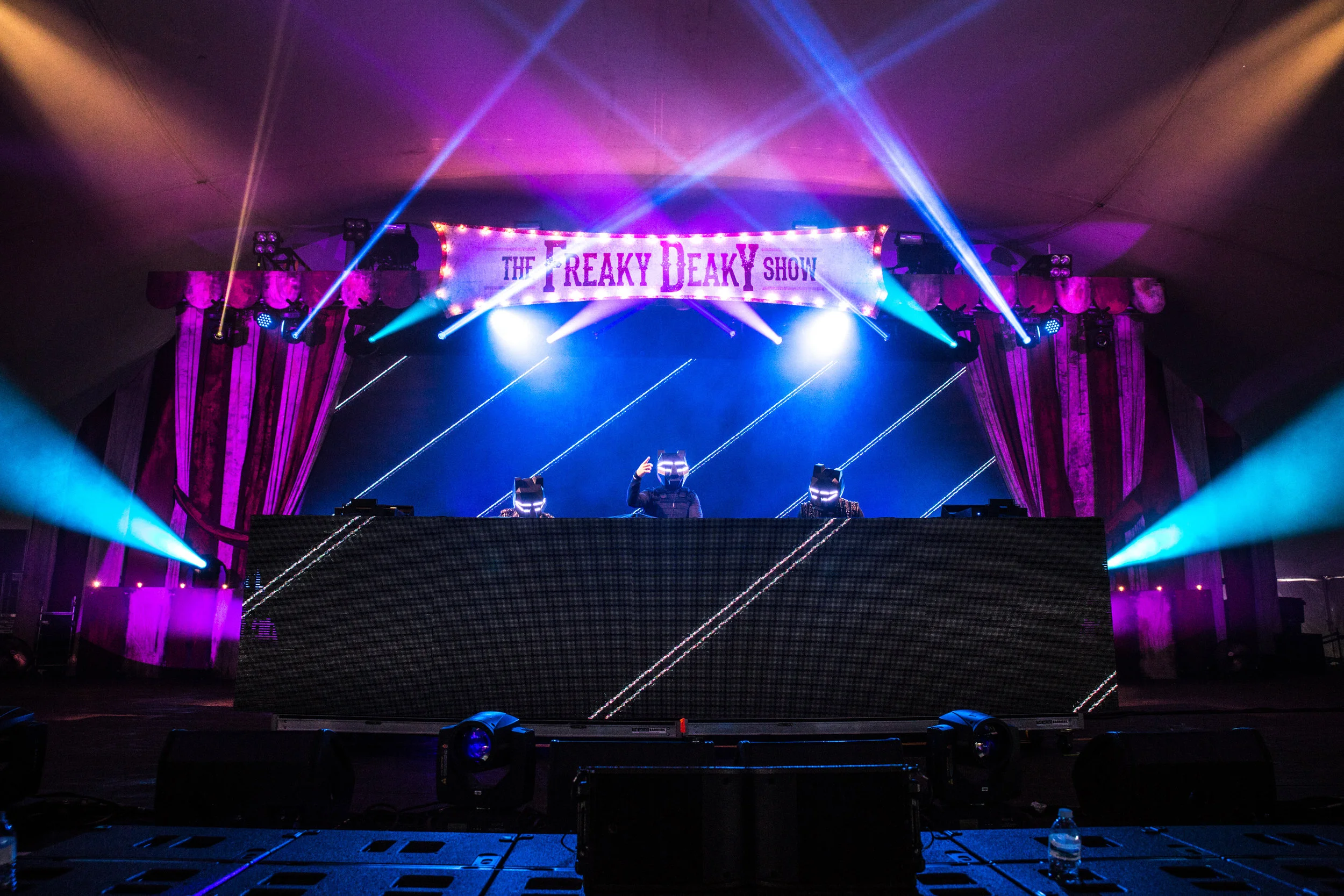 FreakyDeaky_Day1_Best_13.jpg
